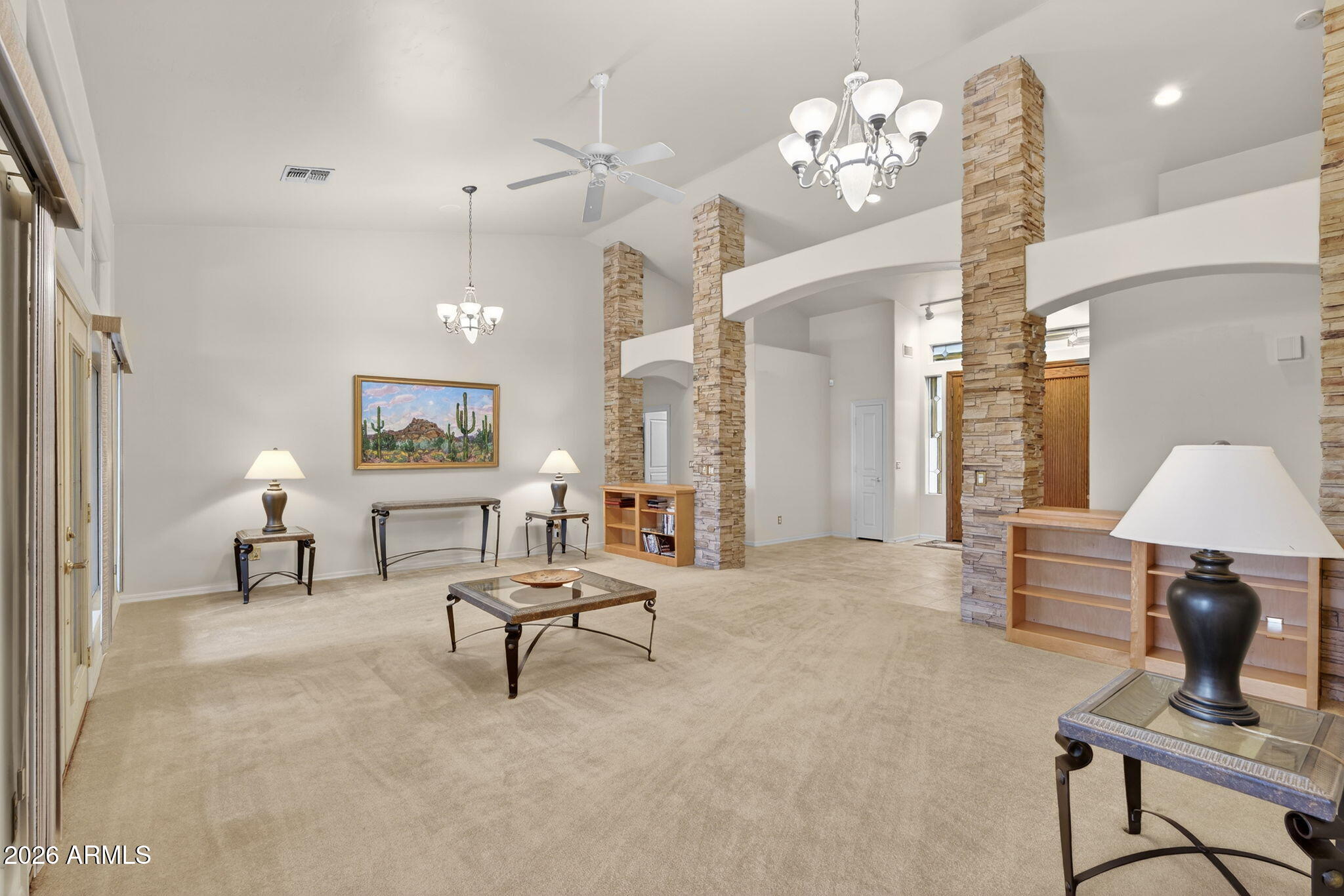 4055 N RECKER Road 18