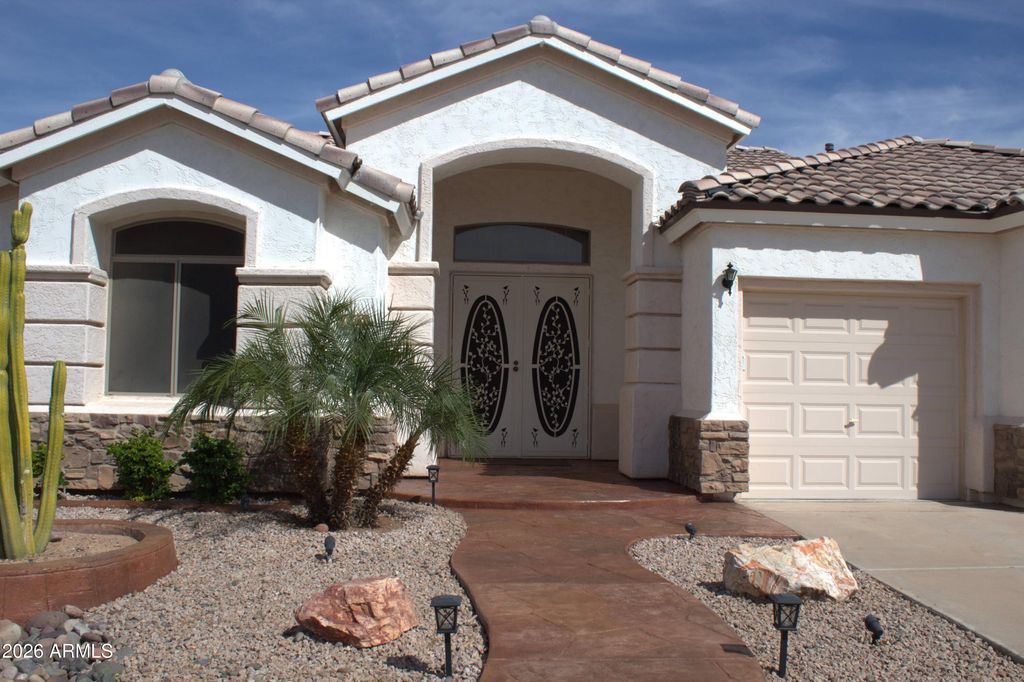 Photo of 1043 S Rockwell Street, Gilbert, AZ 85296 (MLS # 7003522)