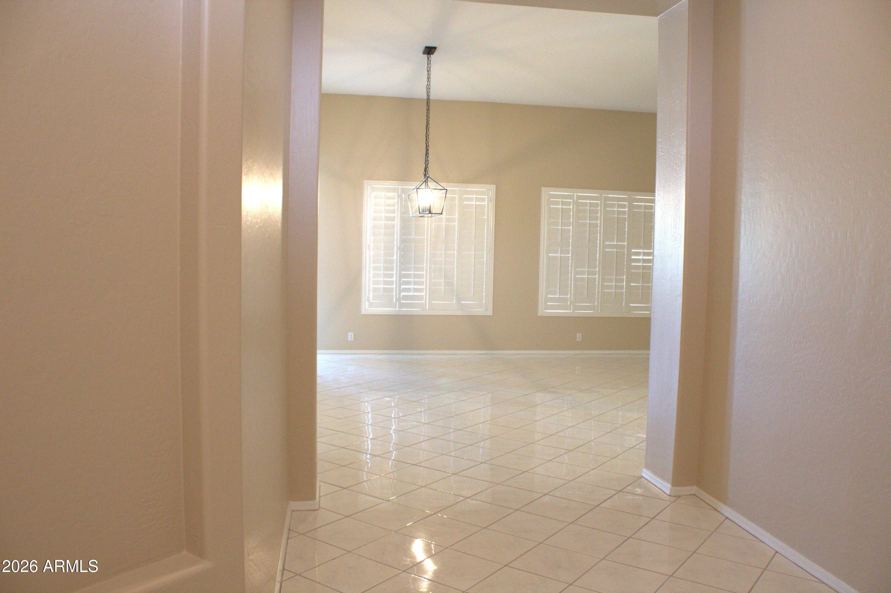 1043 S ROCKWELL Street