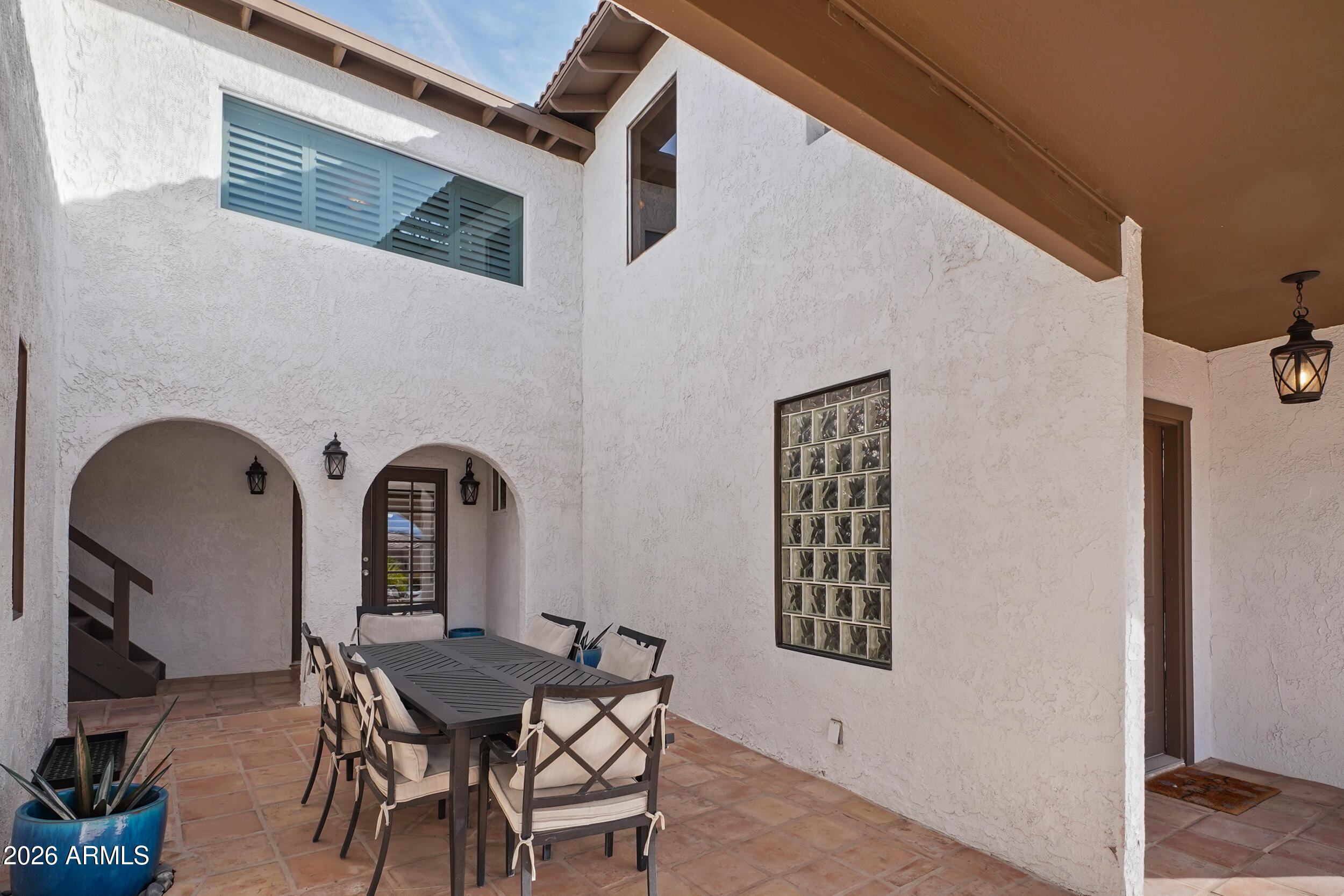660 HAGEN Drive