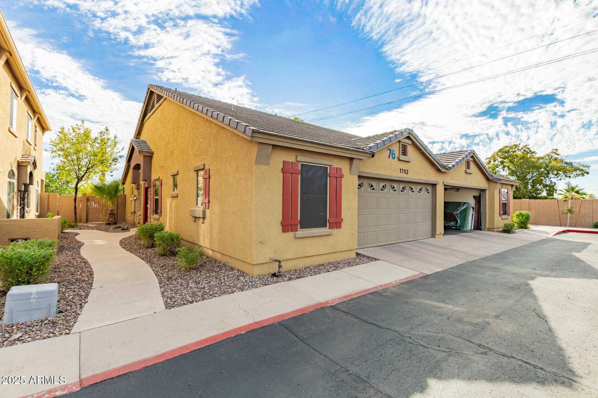 1350 S GREENFIELD Road 1152