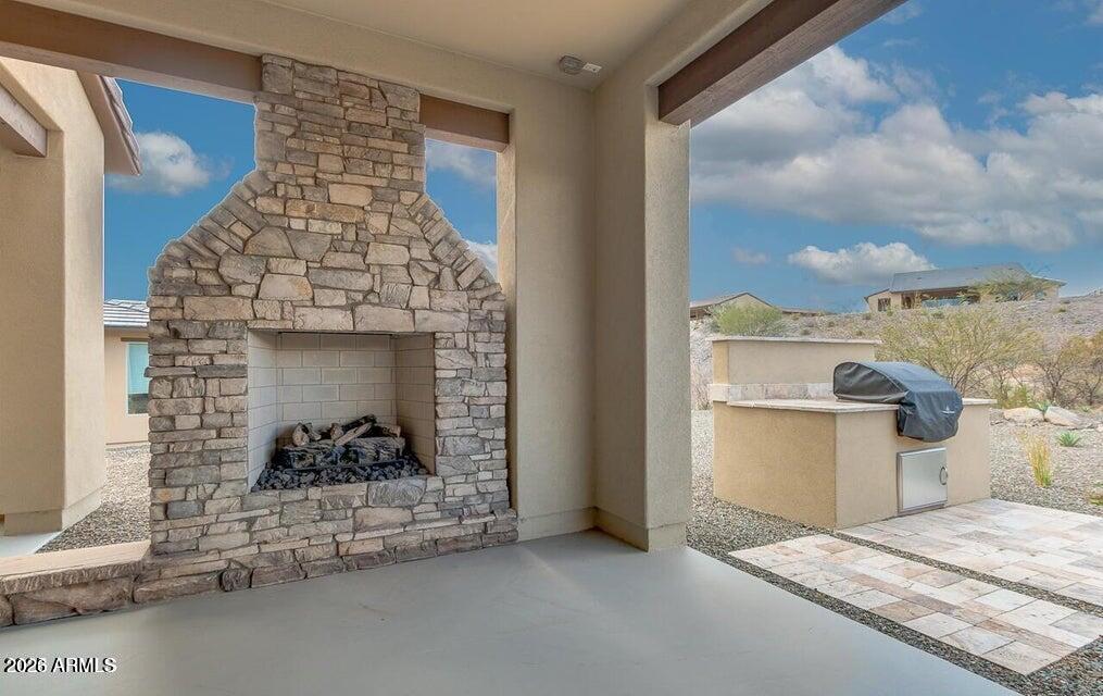 4390 NOBLE Drive