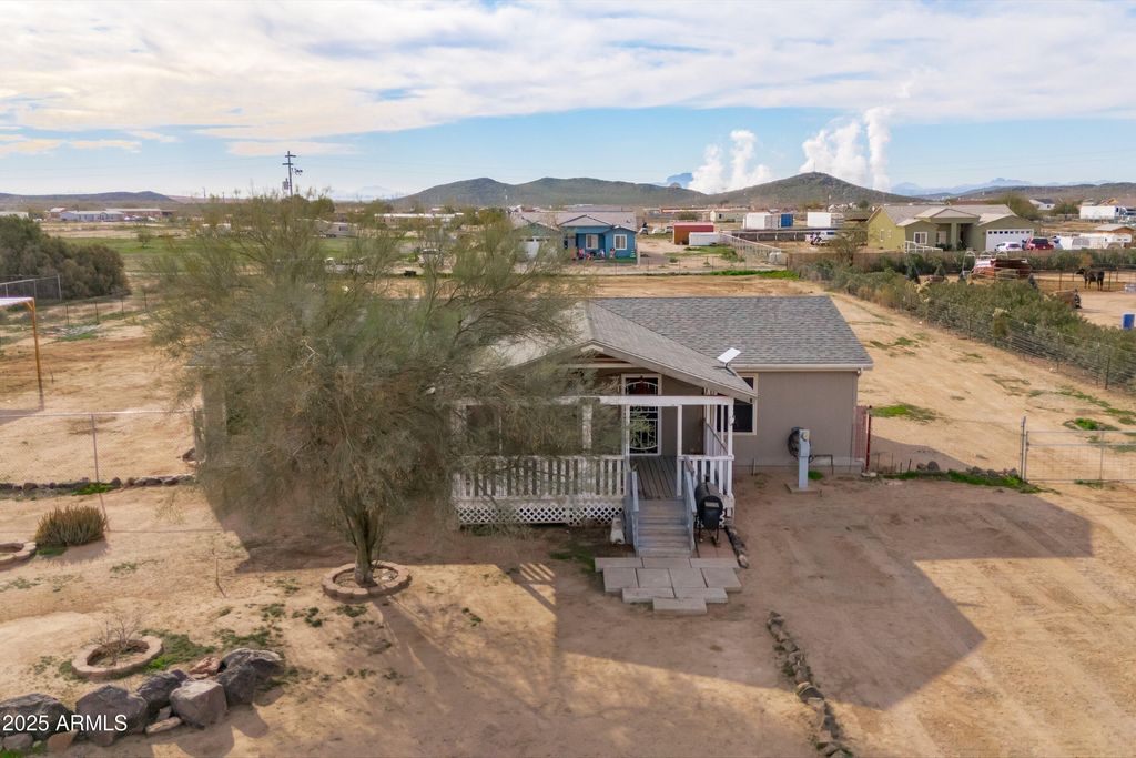 Photo of 37531 W Pioneer Street, Tonopah, AZ 85354 (MLS # 6957877)