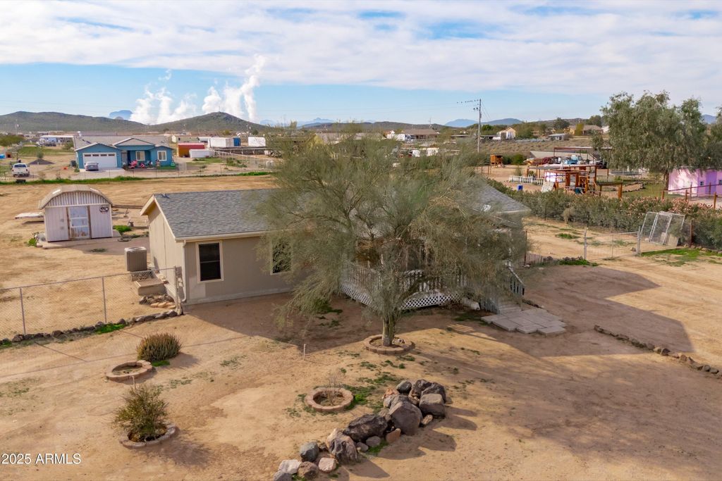 Photo of 37531 W Pioneer Street, Tonopah, AZ 85354 (MLS # 6957877)