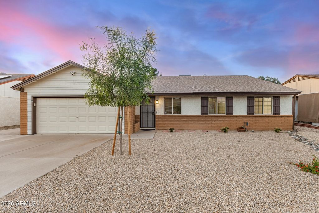 Photo of 5626 W Bluefield Avenue, Glendale, AZ 85308 (MLS # 6997588)