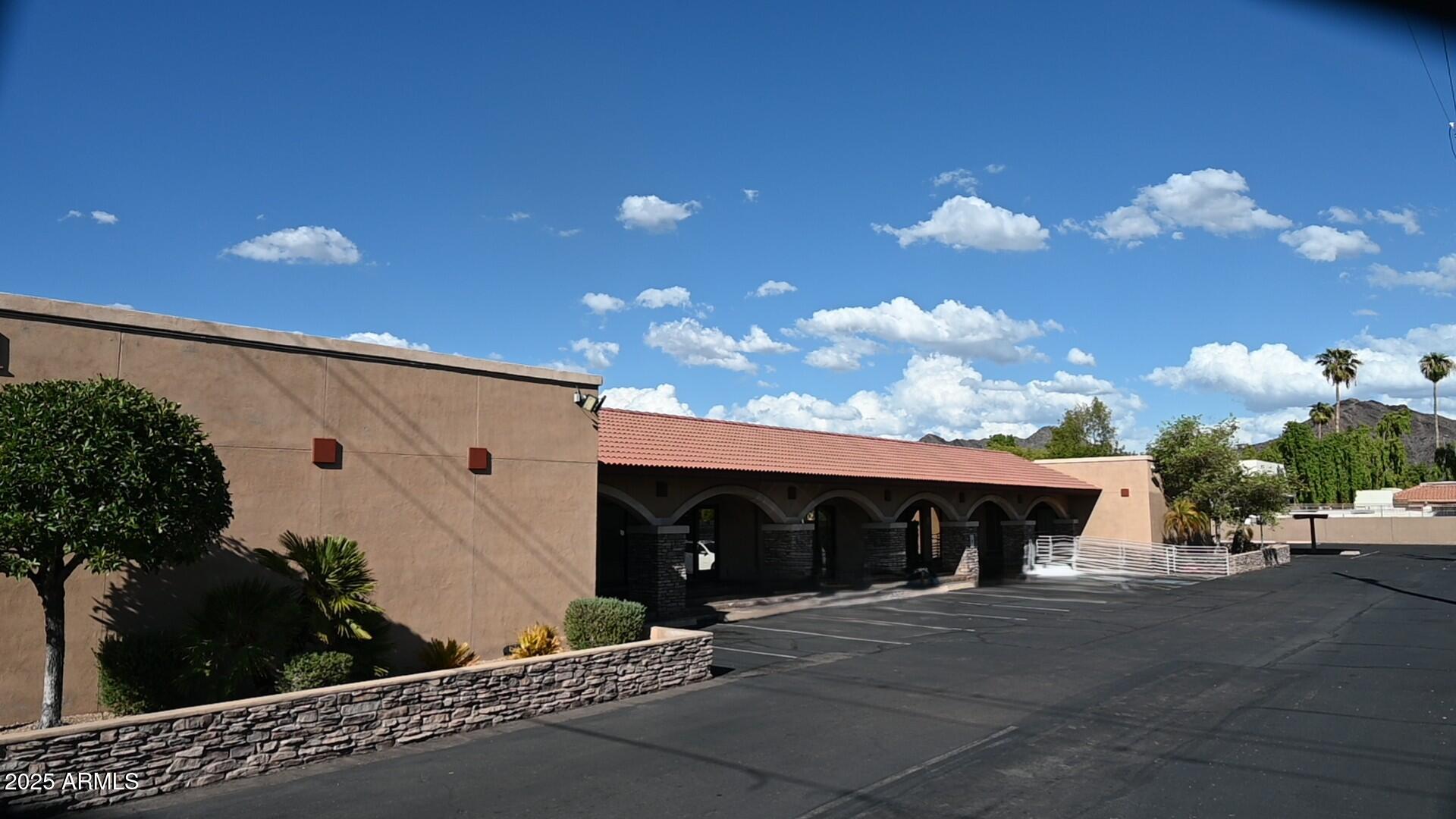 8821 N 7TH Street 305