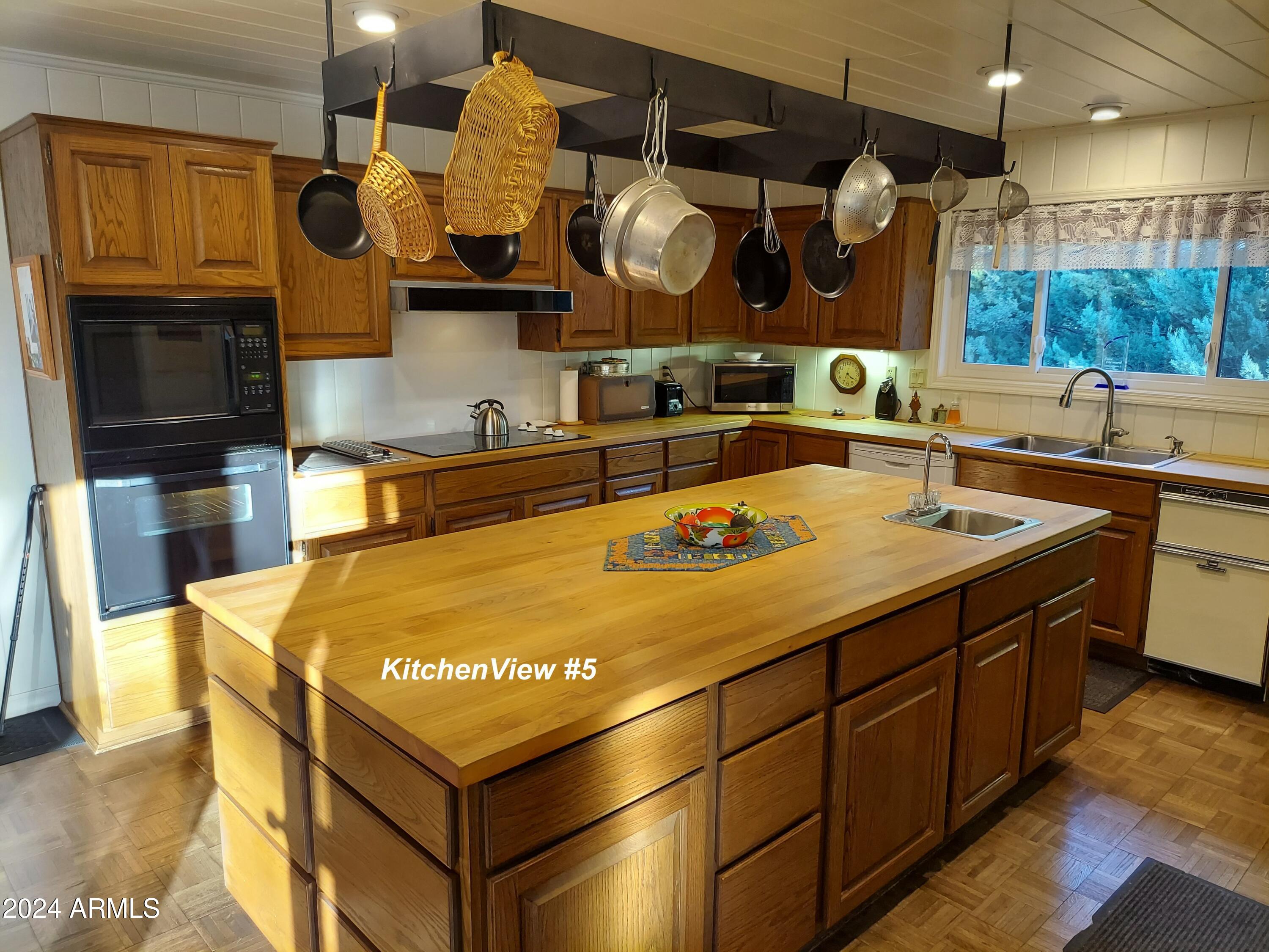 WILDWOOD ESTATES - Residential