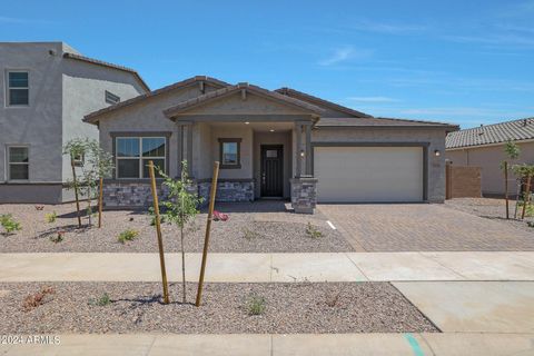 Single Family Residence in Queen Creek AZ 23136 Happy Road.jpg