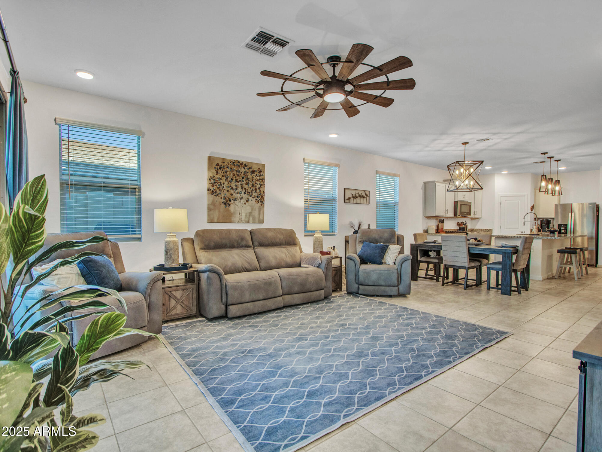 Litchfield Park, Arizona 85340, United States, 4 Bedrooms Bedrooms, ,3 BathroomsBathrooms,Residential,Active,232585