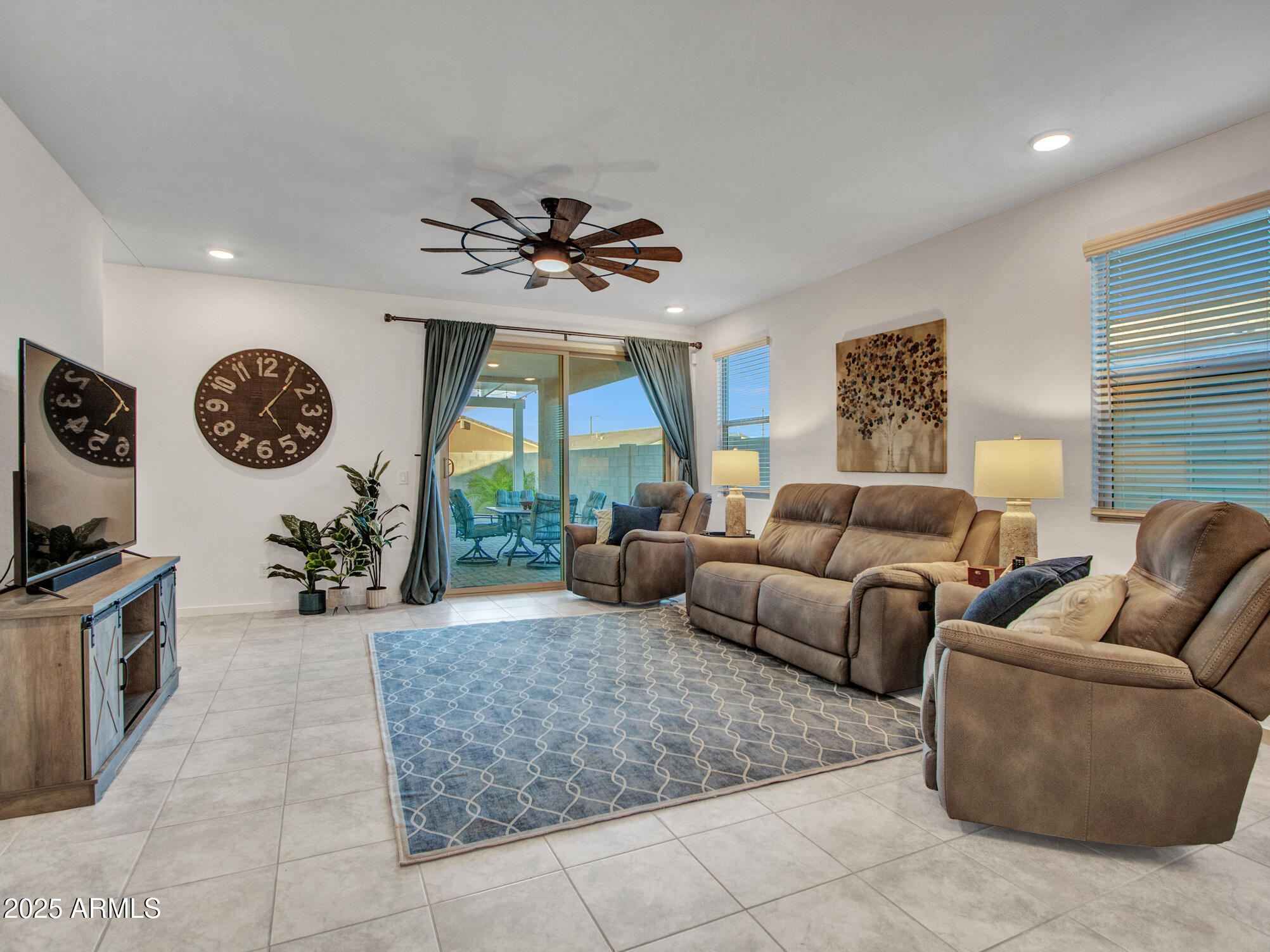 Litchfield Park, Arizona 85340, United States, 4 Bedrooms Bedrooms, ,3 BathroomsBathrooms,Residential,Active,232585