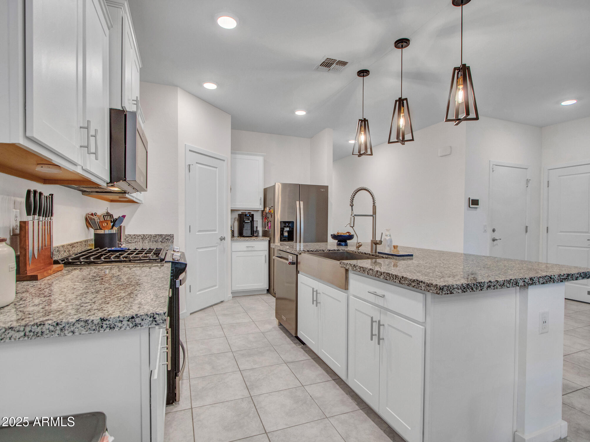 Litchfield Park, Arizona 85340, United States, 4 Bedrooms Bedrooms, ,3 BathroomsBathrooms,Residential,Active,232585