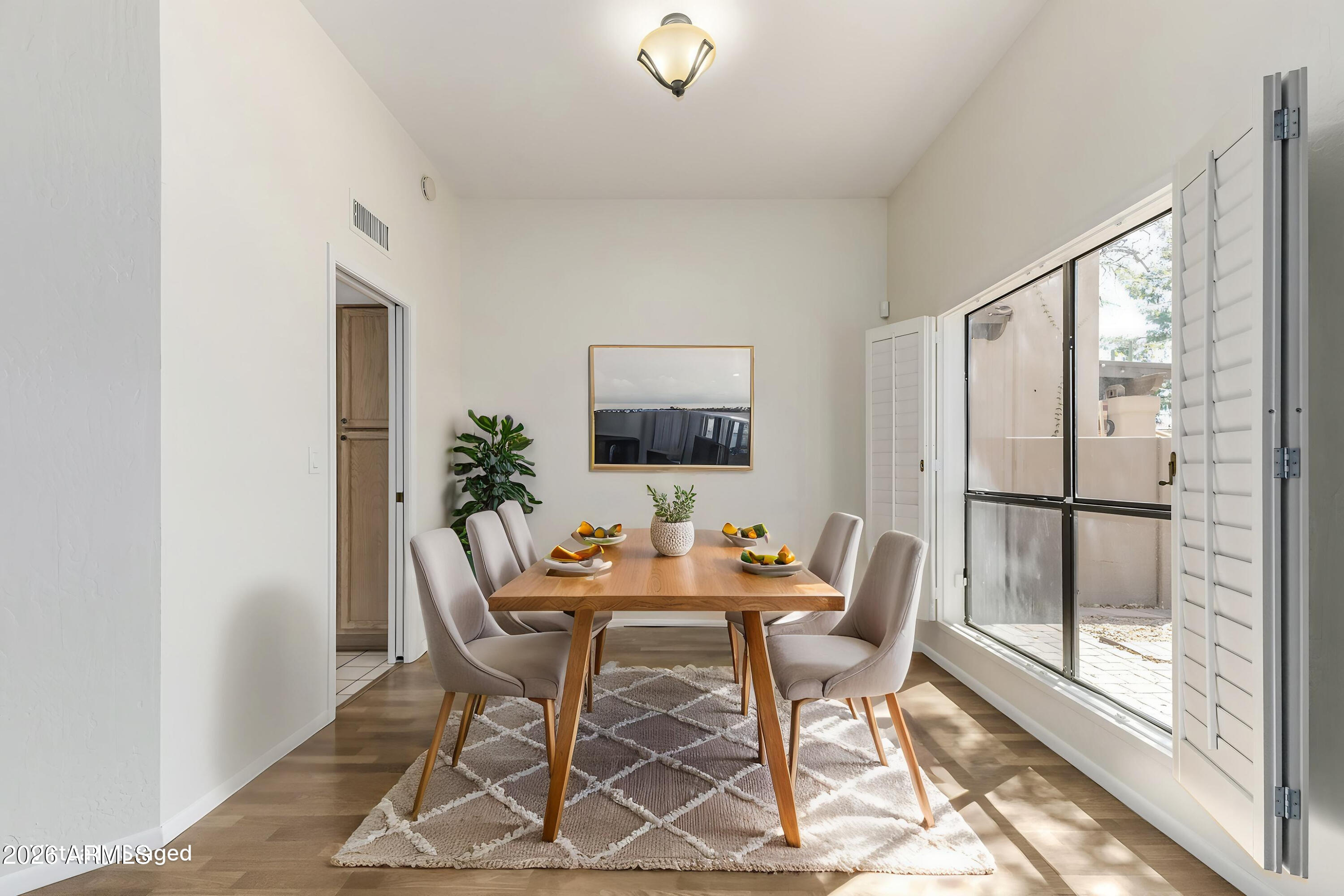 4053 E SUNNYSIDE Drive