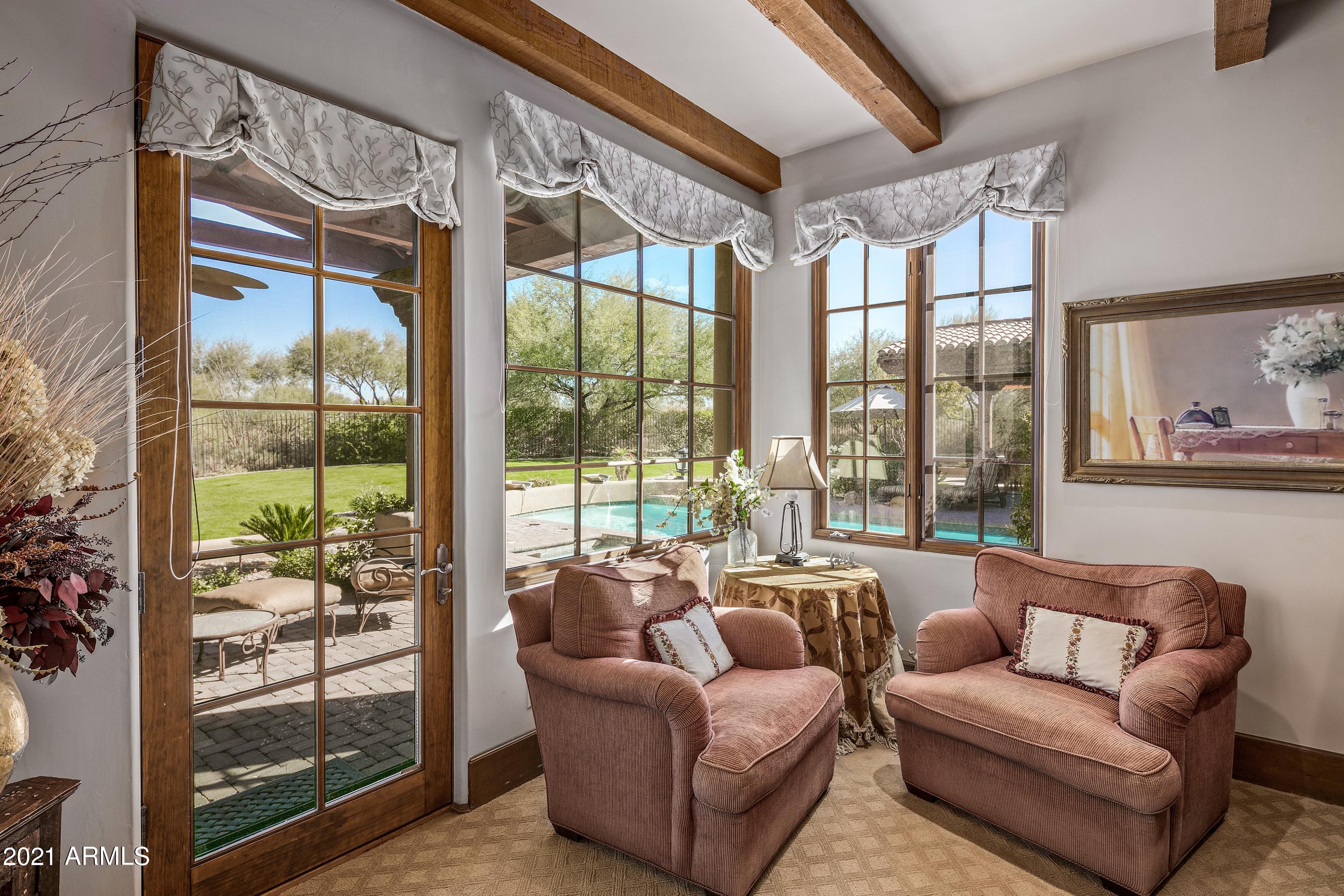 WHISPER ROCK UNIT 1 - Residential