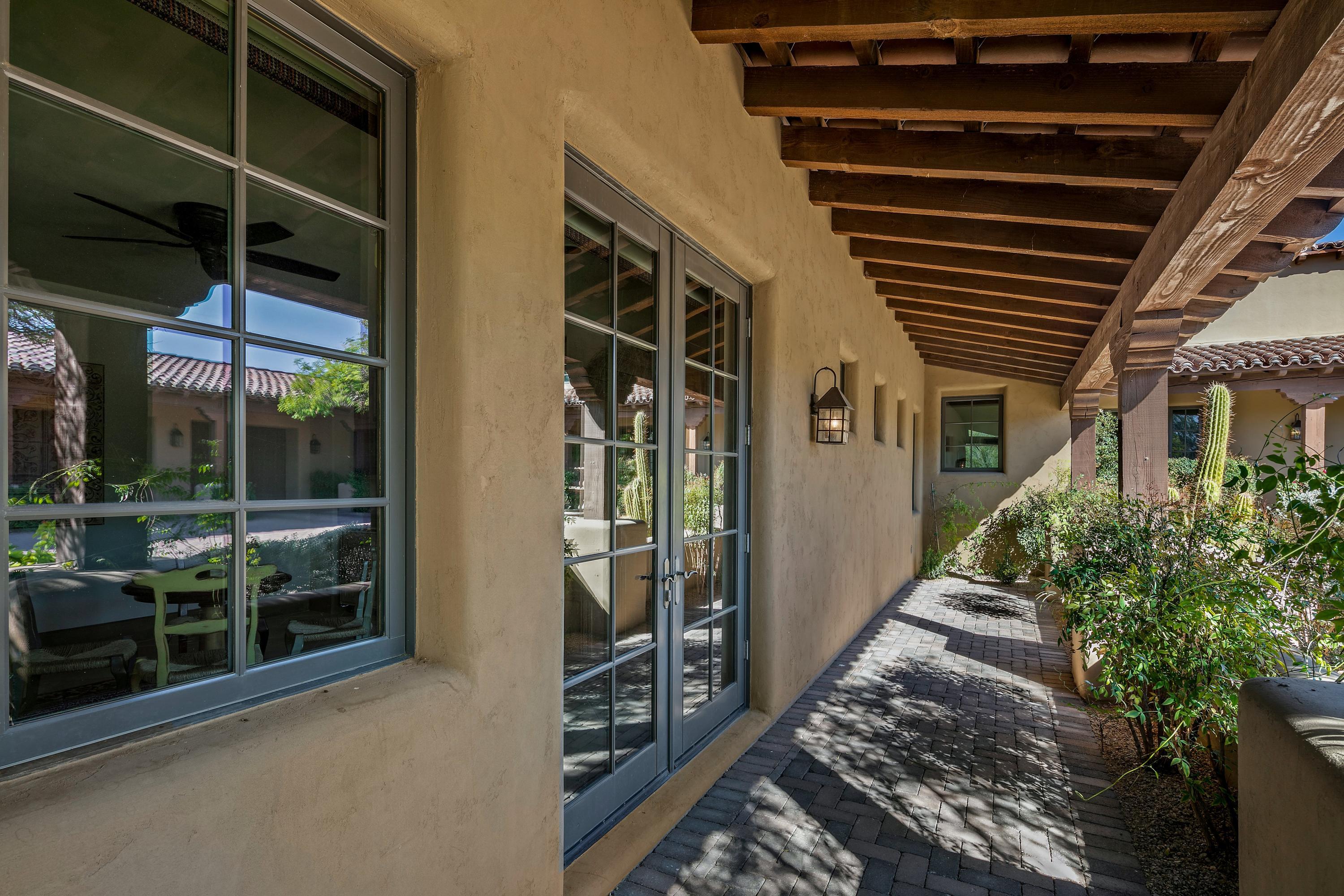 WHISPER ROCK UNIT 1 - Residential
