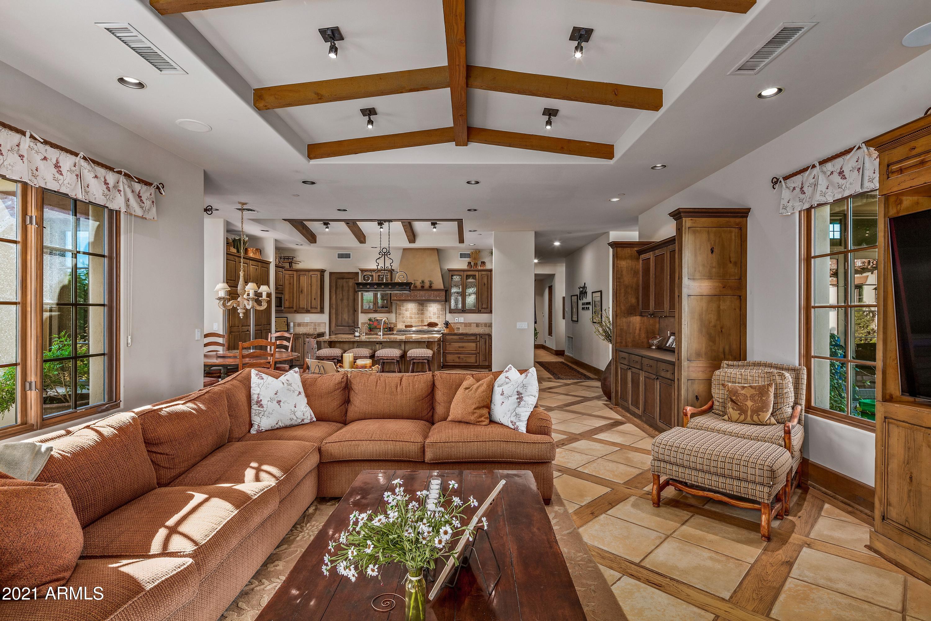 WHISPER ROCK UNIT 1 - Residential