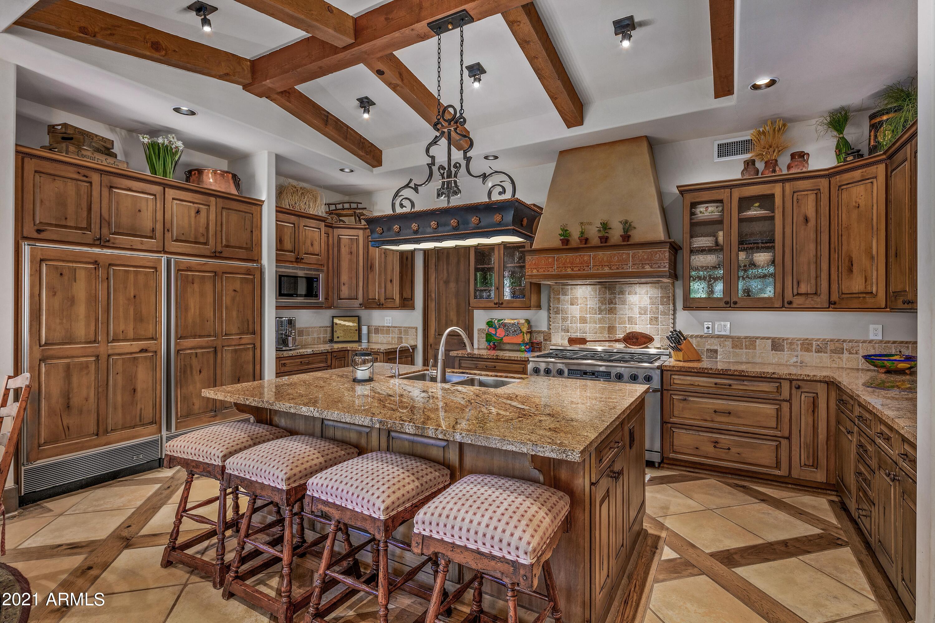 WHISPER ROCK UNIT 1 - Residential