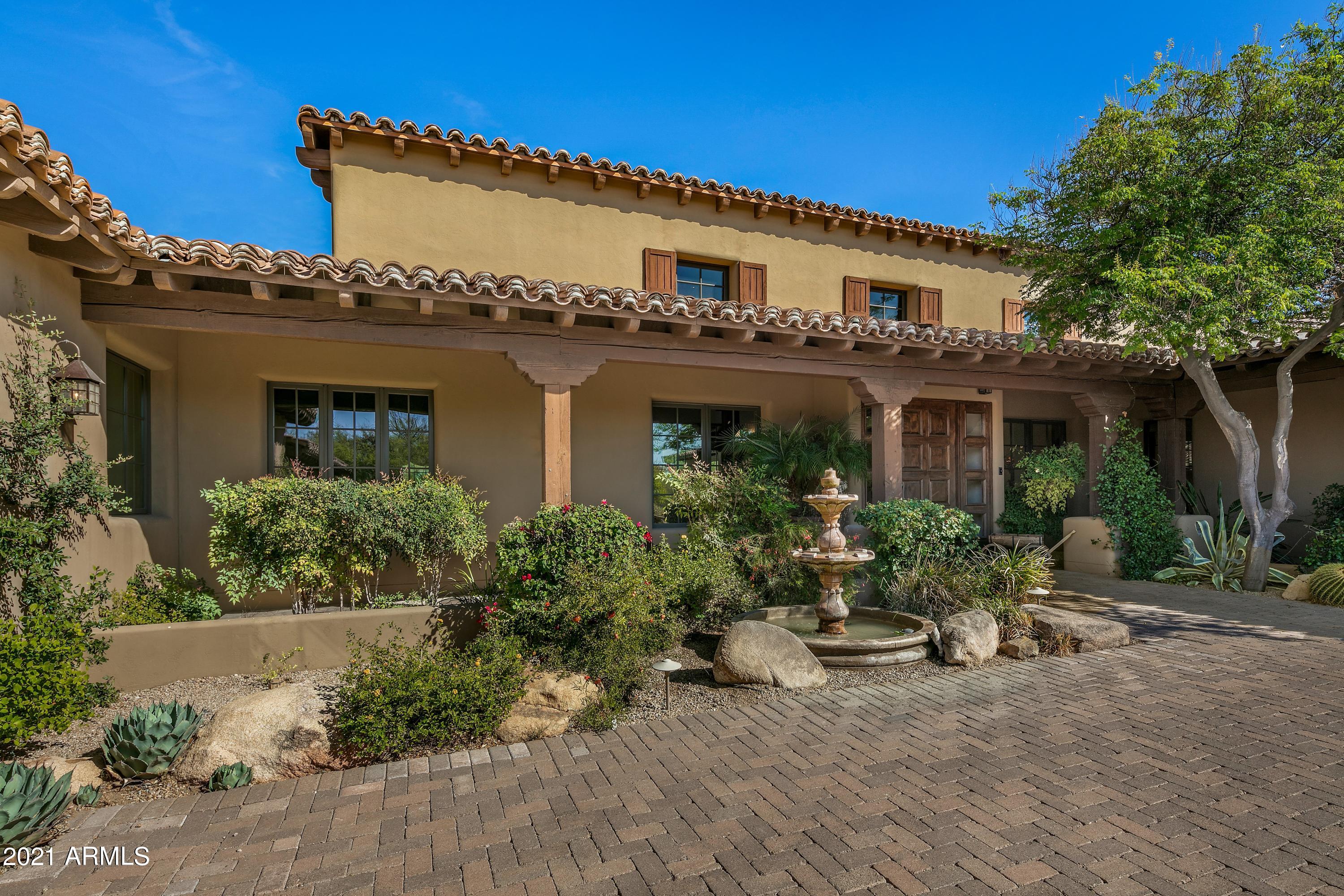 WHISPER ROCK UNIT 1 - Residential