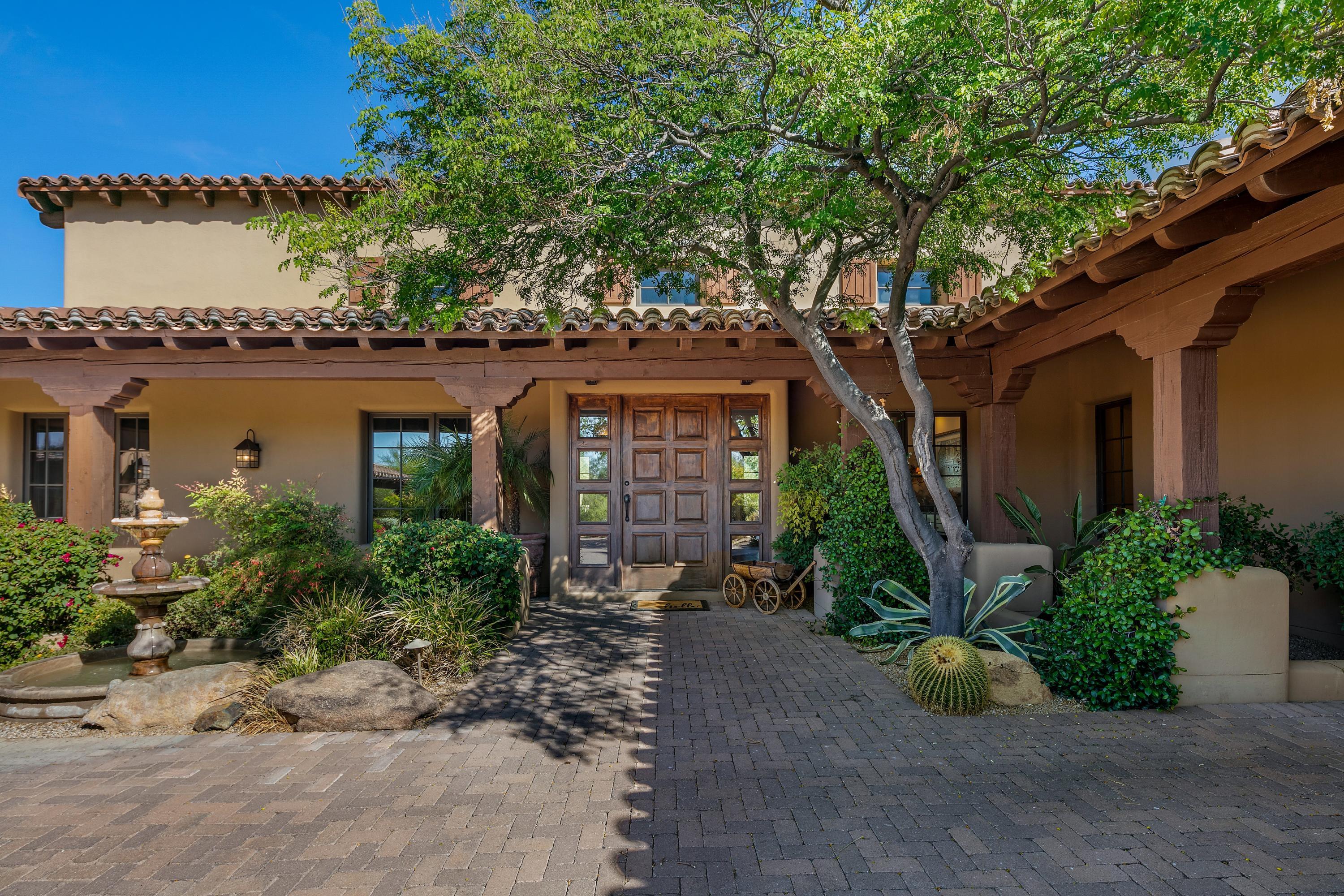 WHISPER ROCK UNIT 1 - Residential