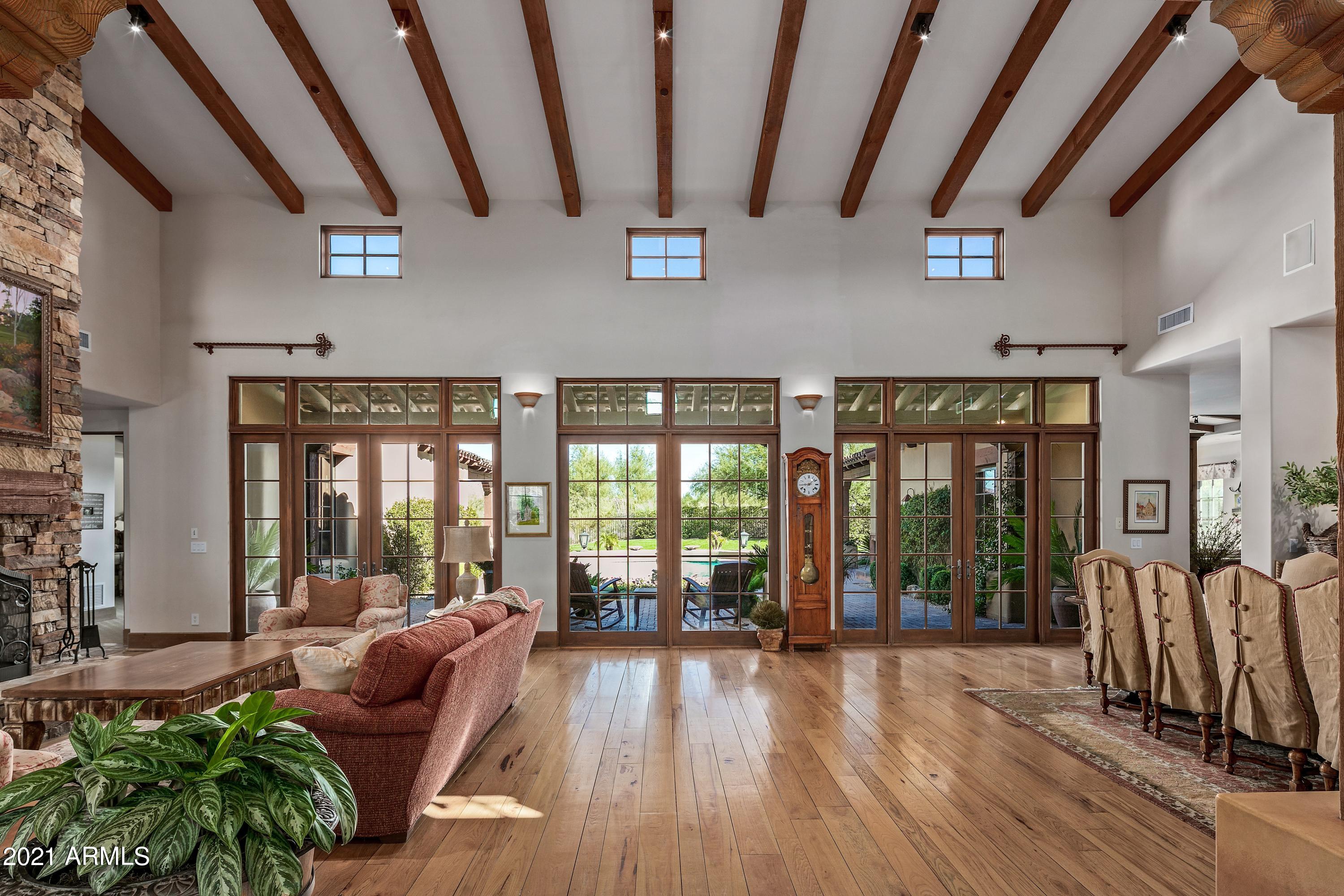 WHISPER ROCK UNIT 1 - Residential