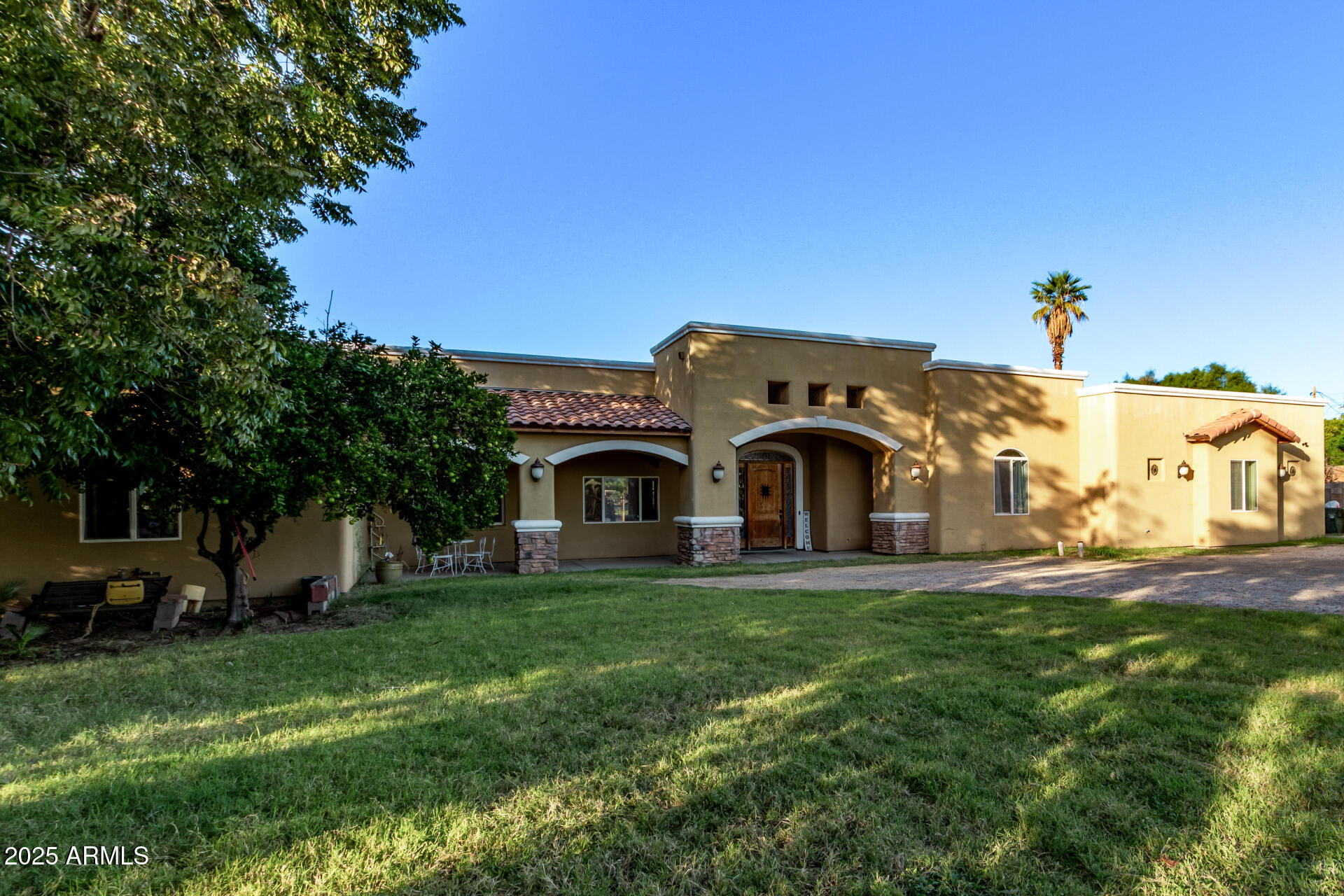 216 W Fremont Road