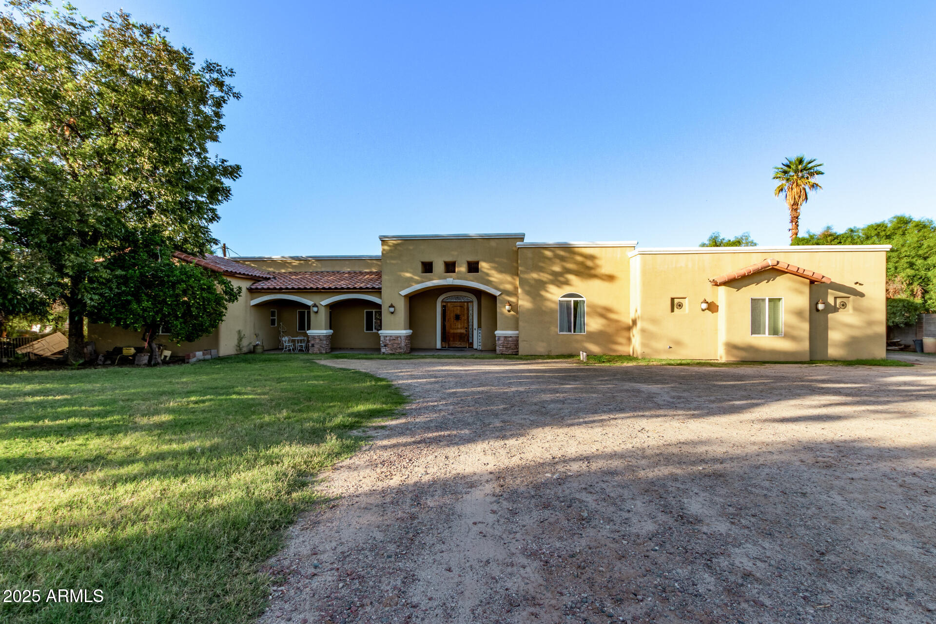 216 W Fremont Road