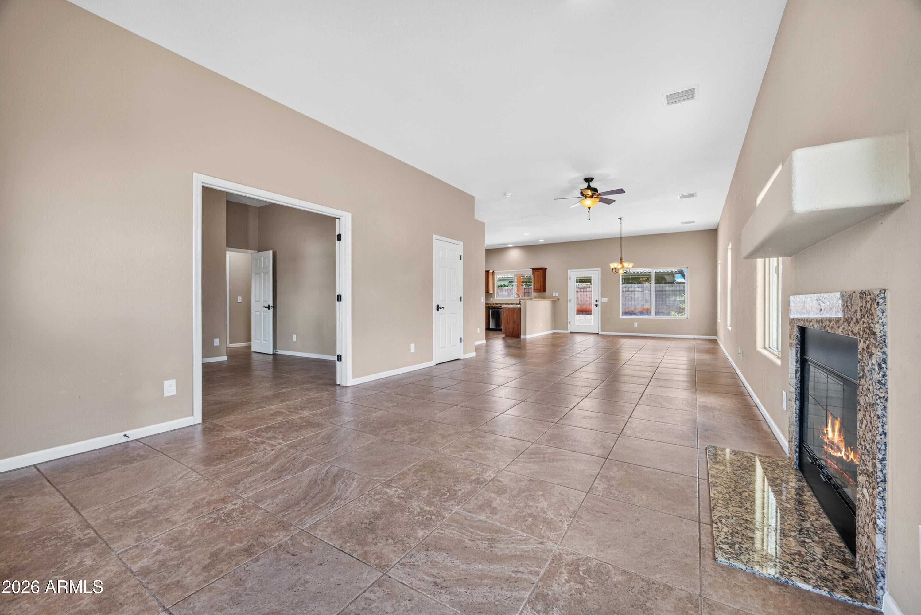 2678 KNOLLRIDGE Drive