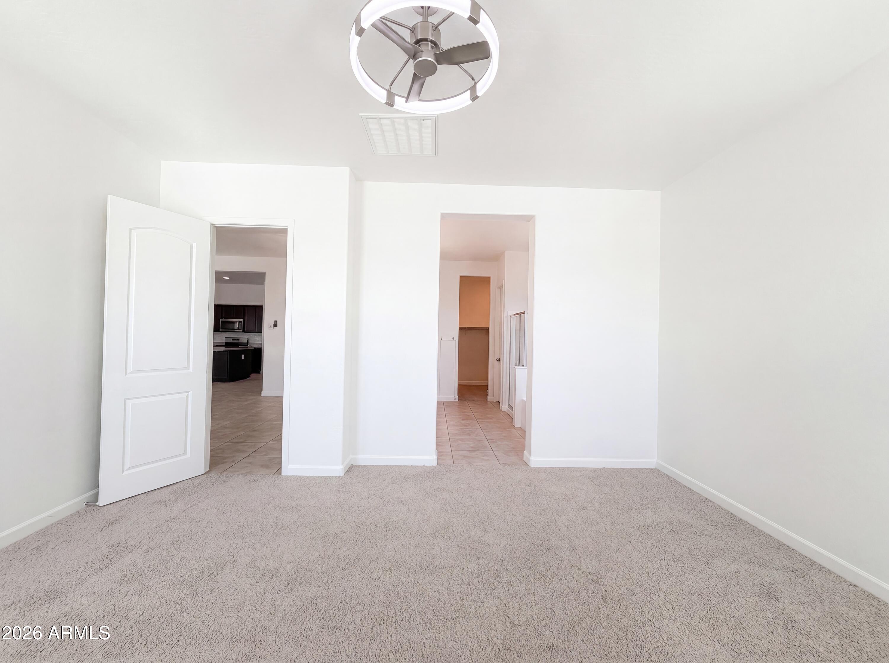 2528 N COMISKEY Drive