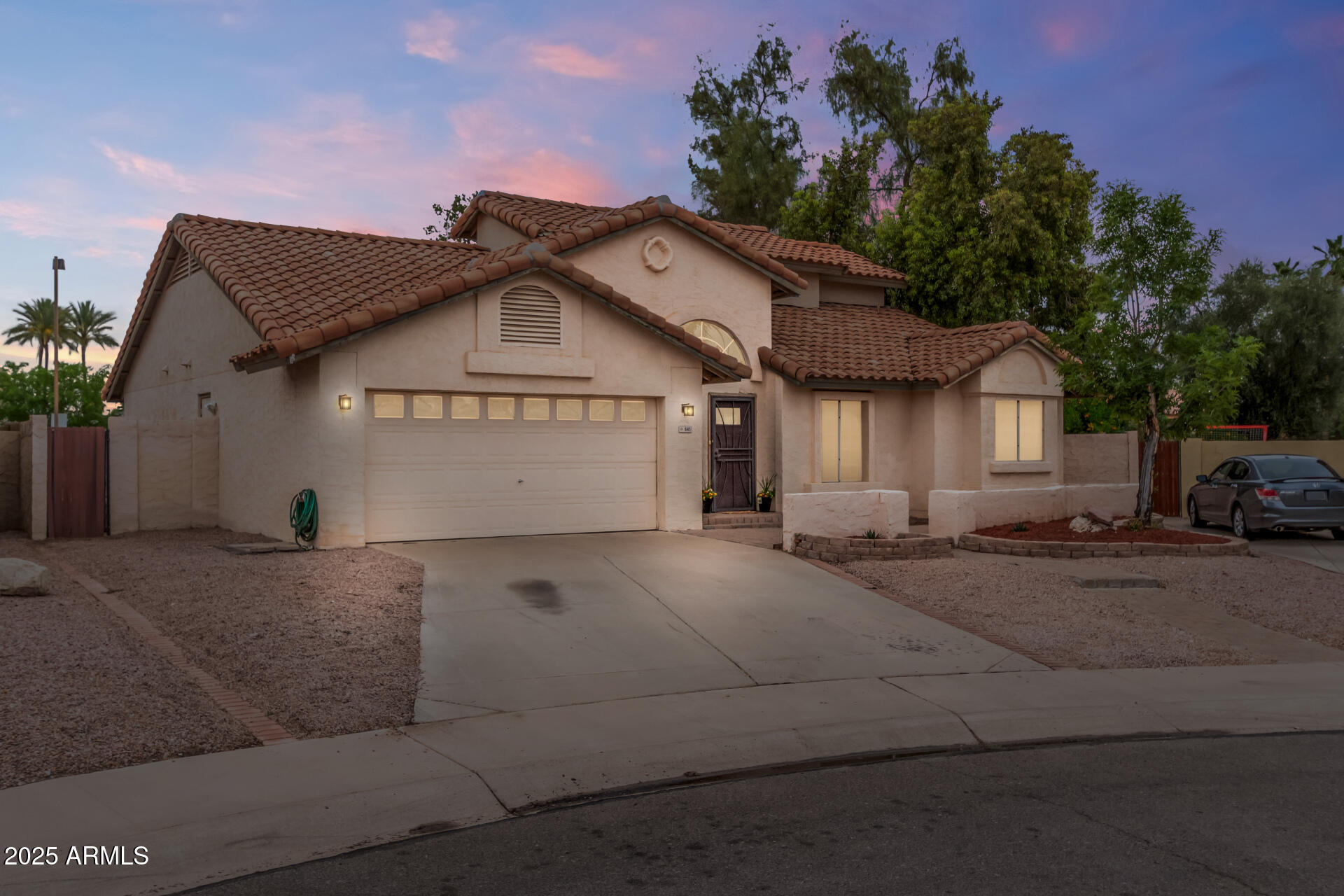 845 N OAK Court
