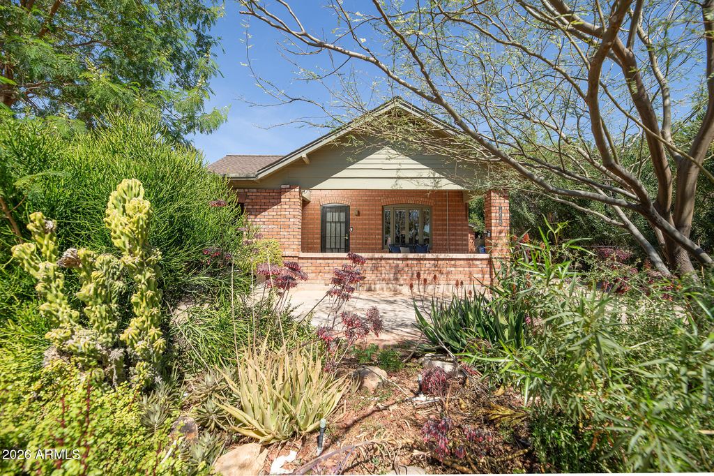 Photo of 1636 E Pinchot Avenue, Phoenix, AZ 85016 (MLS # 7001353)