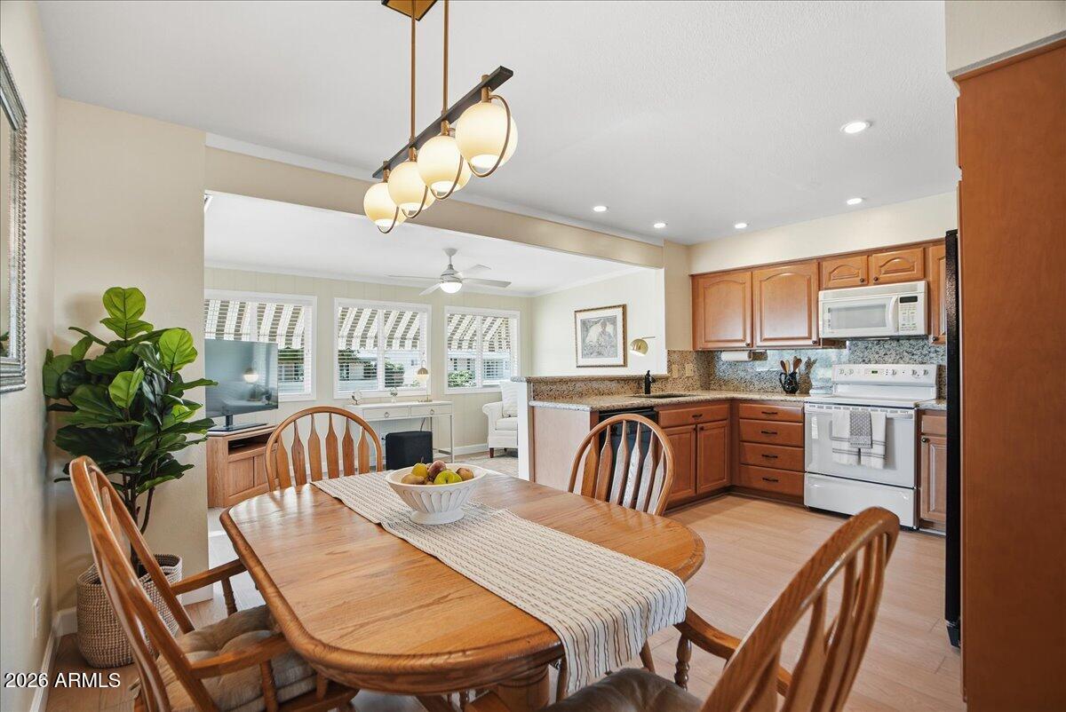 4939 E LAKE POINT Court