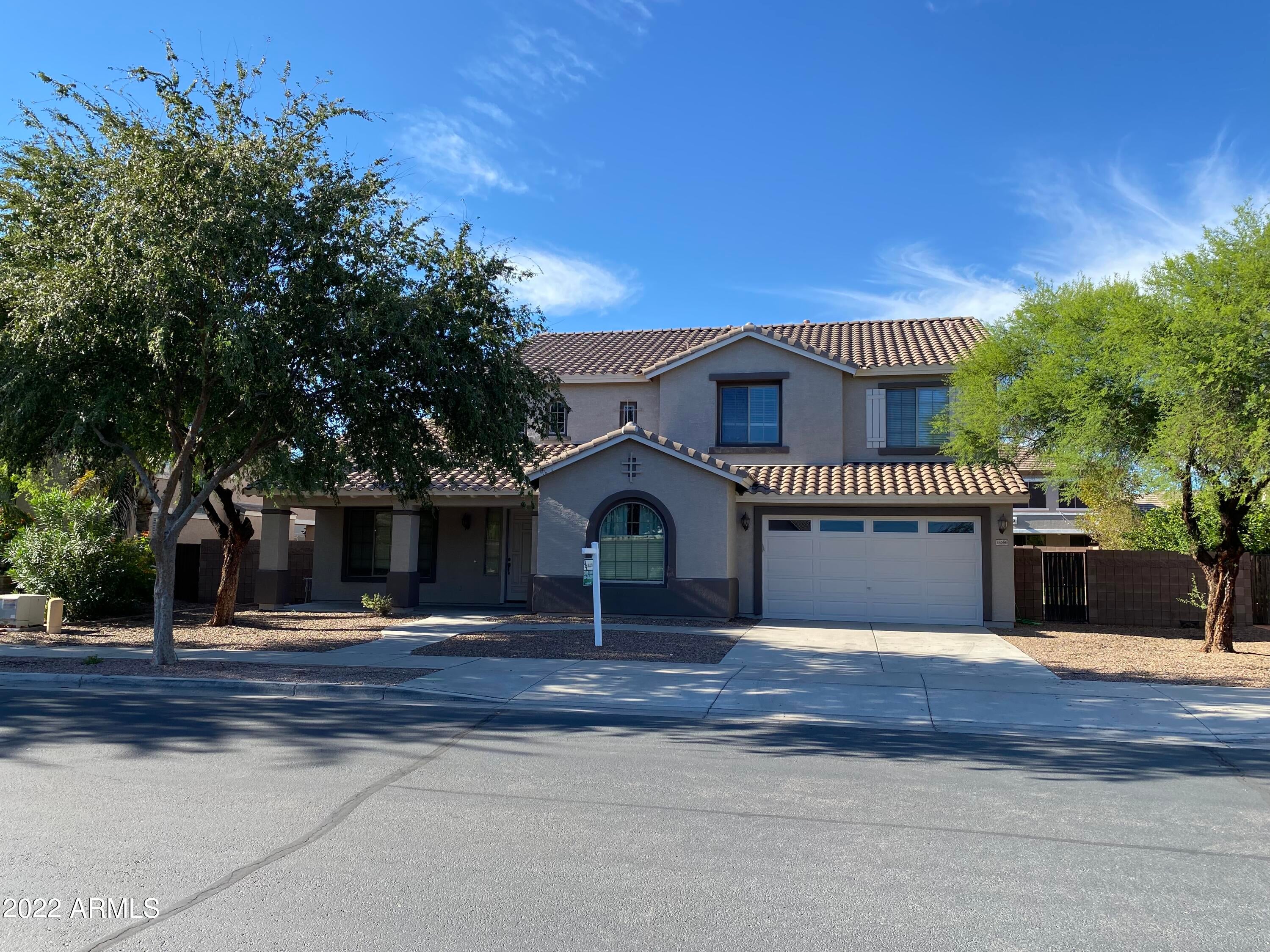 18686 E MOCKINGBIRD Drive