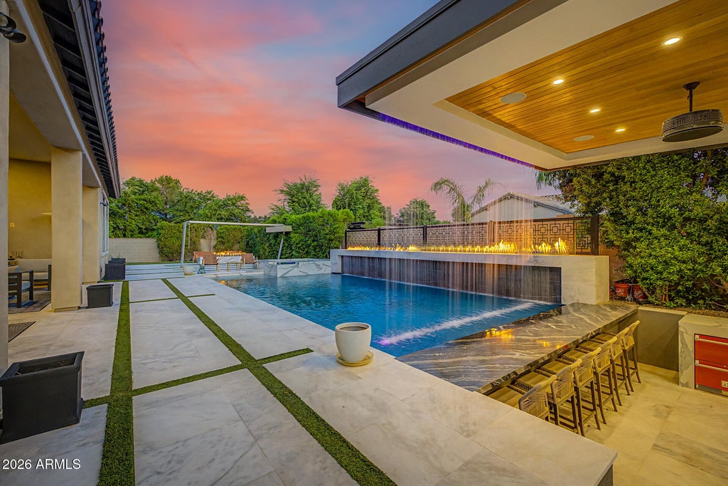 Photo of 2581 E Turnberry Drive, Gilbert, AZ 85298 (MLS # 7079394)