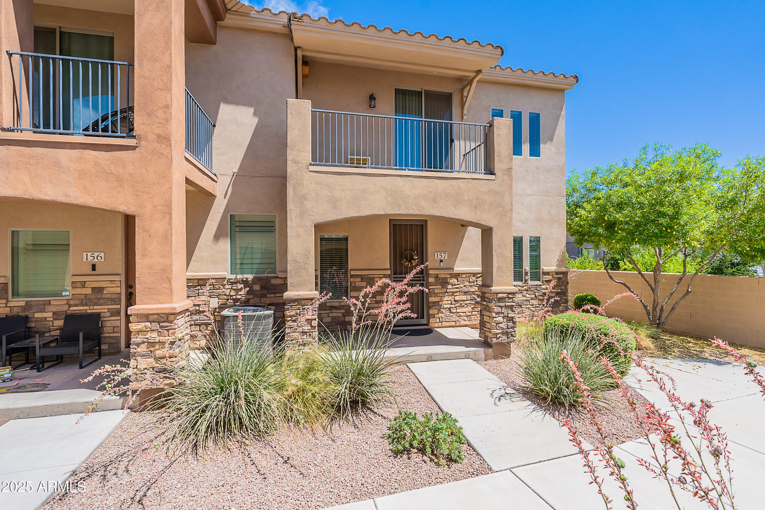 2821 S SKYLINE Drive 157