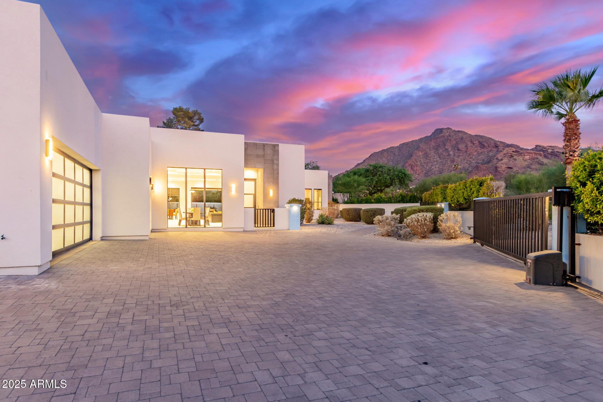 6321 N CAMELBACK MANOR Drive