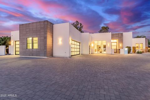 6321 N CAMELBACK MANOR Drive Paradise Valley AZ 85253