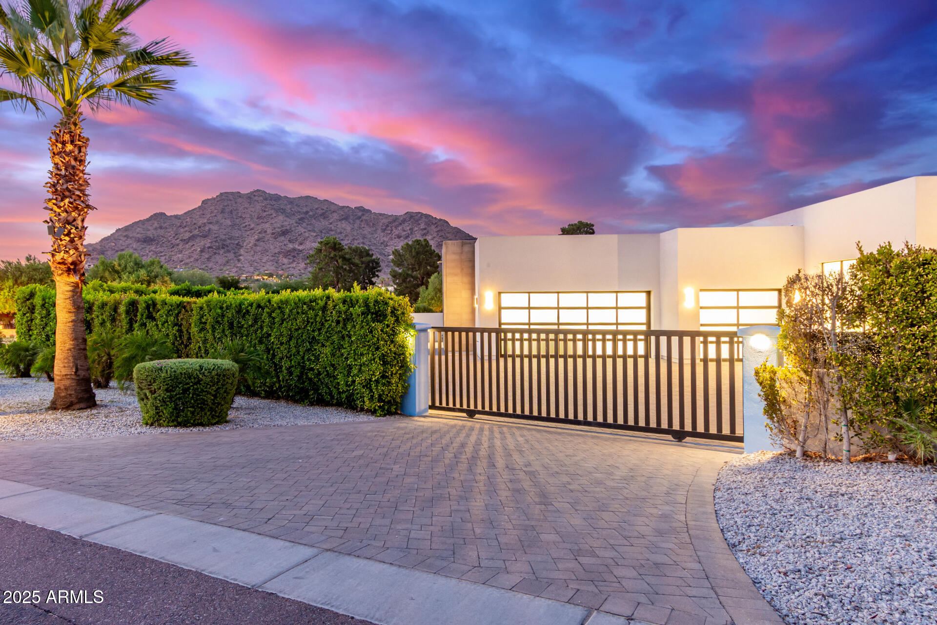 6321 N CAMELBACK MANOR Drive