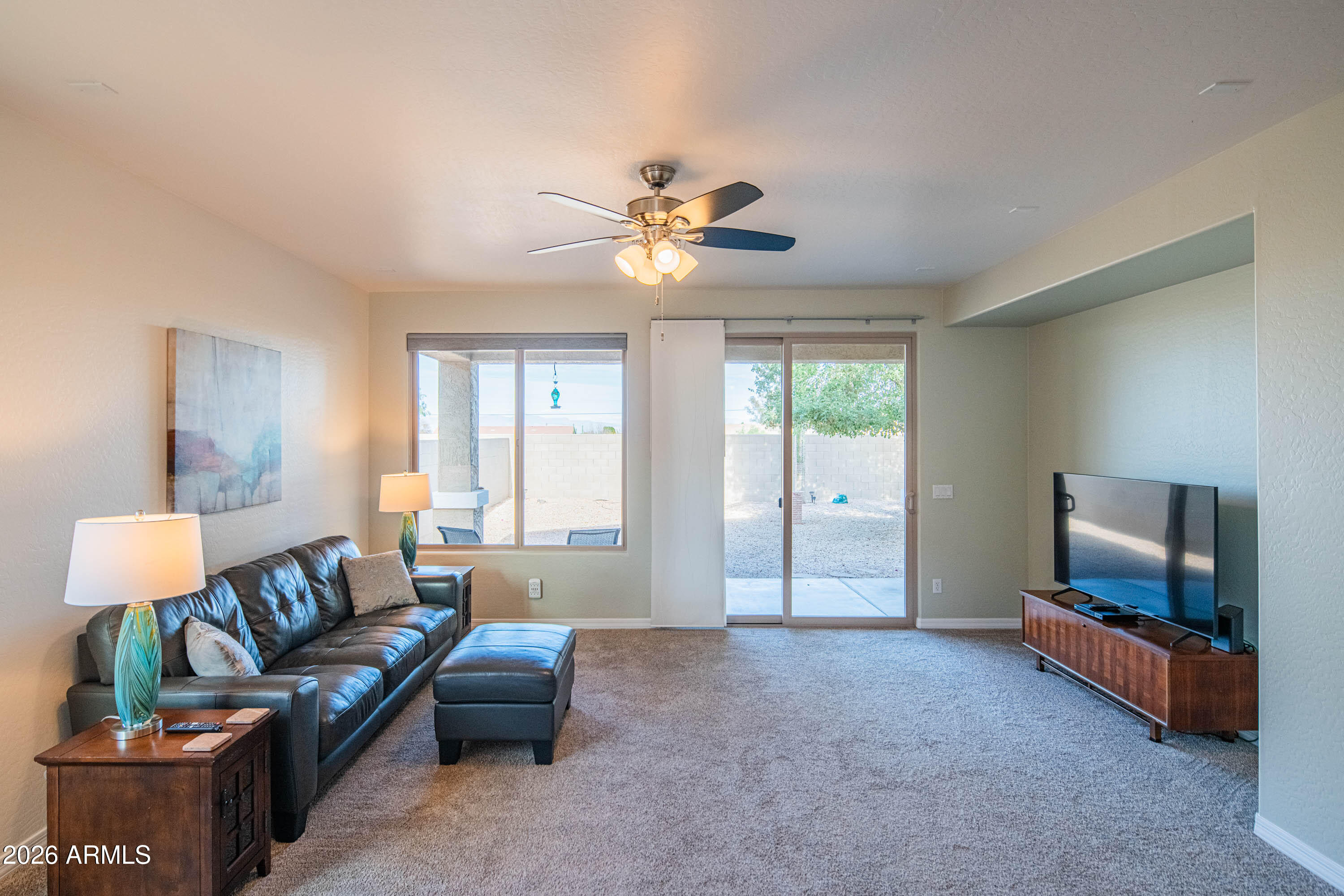 676 W TWIN PEAKS Parkway