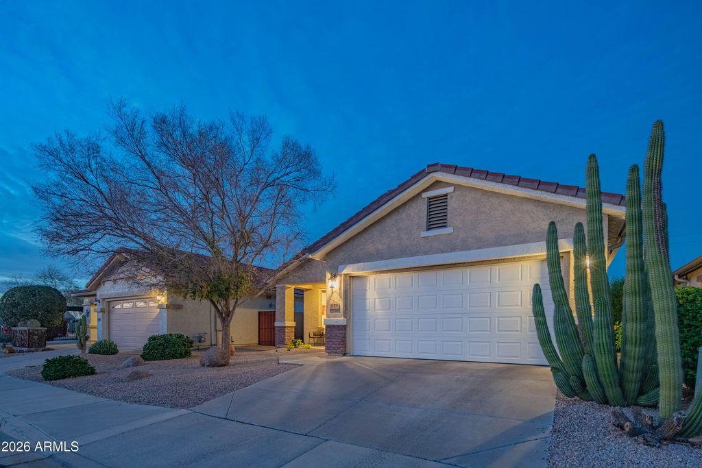 Photo of 676 W Twin Peaks Parkway, San Tan Valley, AZ 85143 (MLS # 6990705)