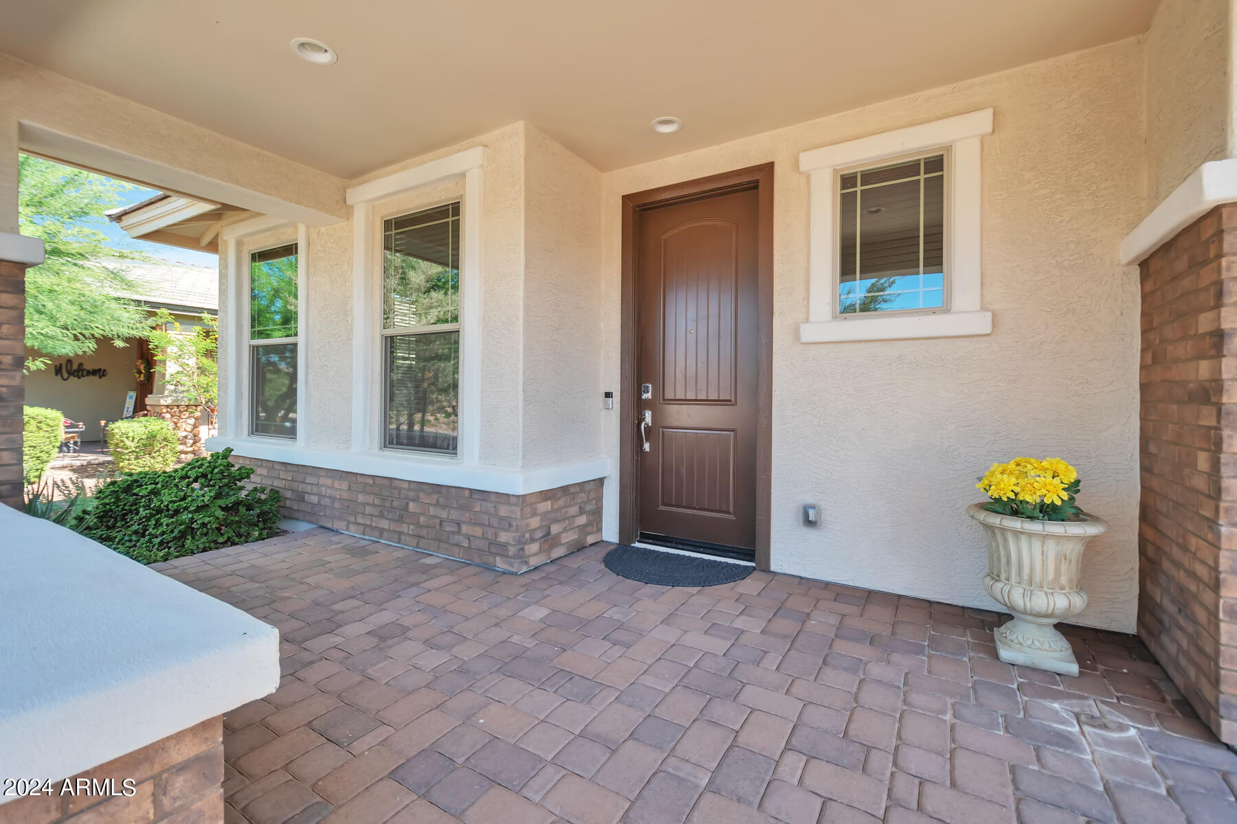 5653 S WINCHESTER --