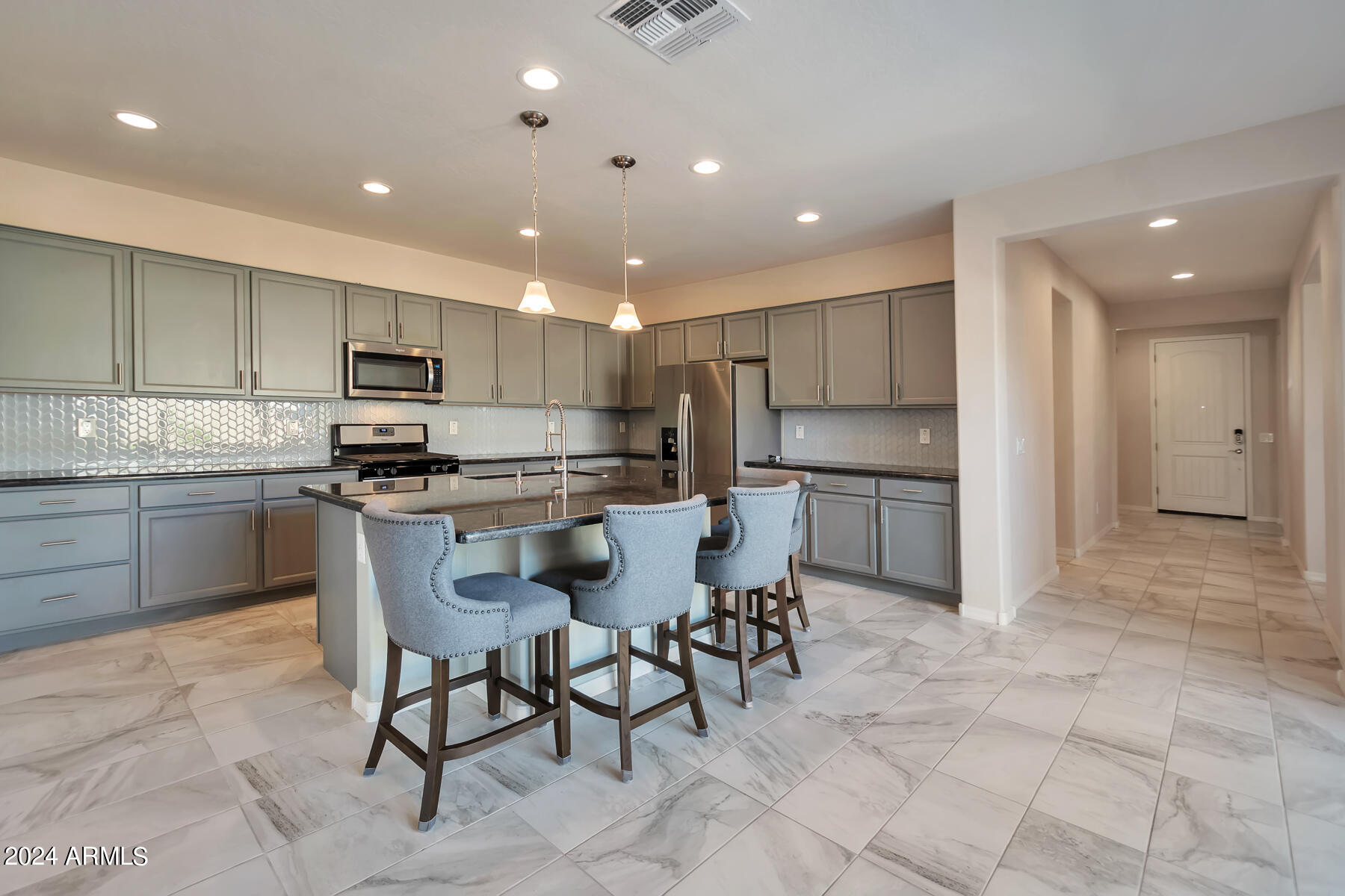 5653 S WINCHESTER --