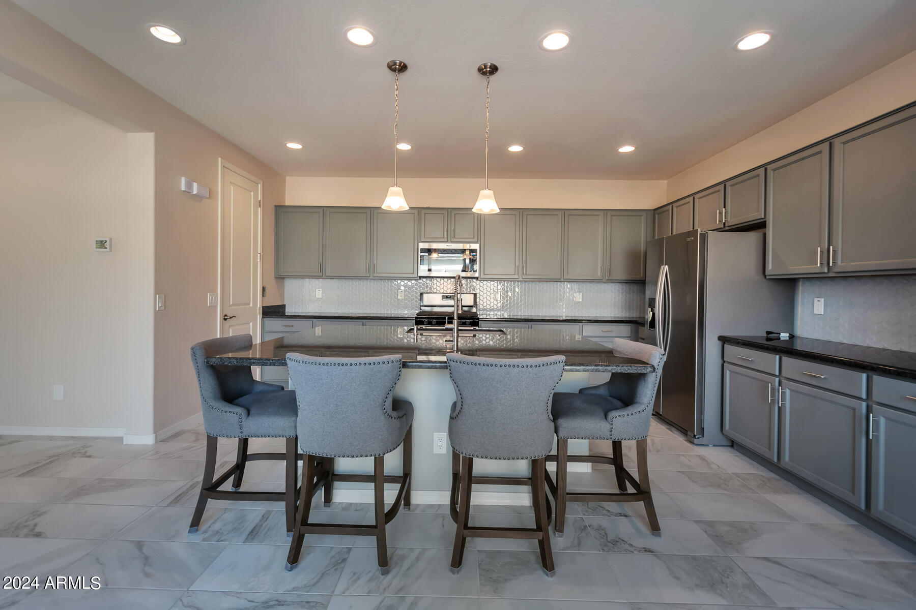 5653 S WINCHESTER --