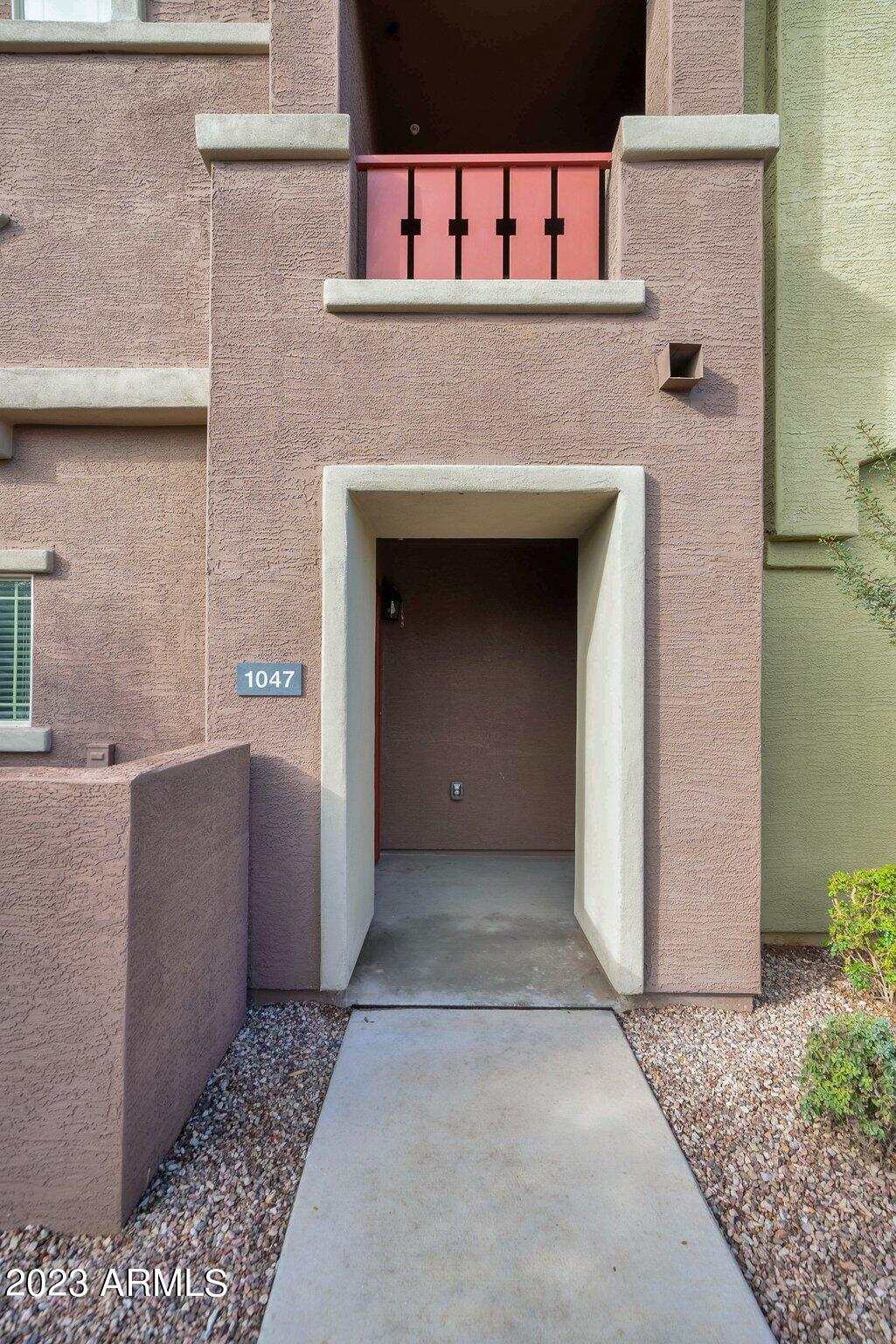 240 W JUNIPER Avenue 1047