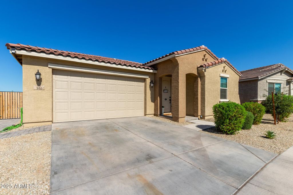 Photo of 964 N 110th Avenue, Avondale, AZ 85323 (MLS # 6925075)
