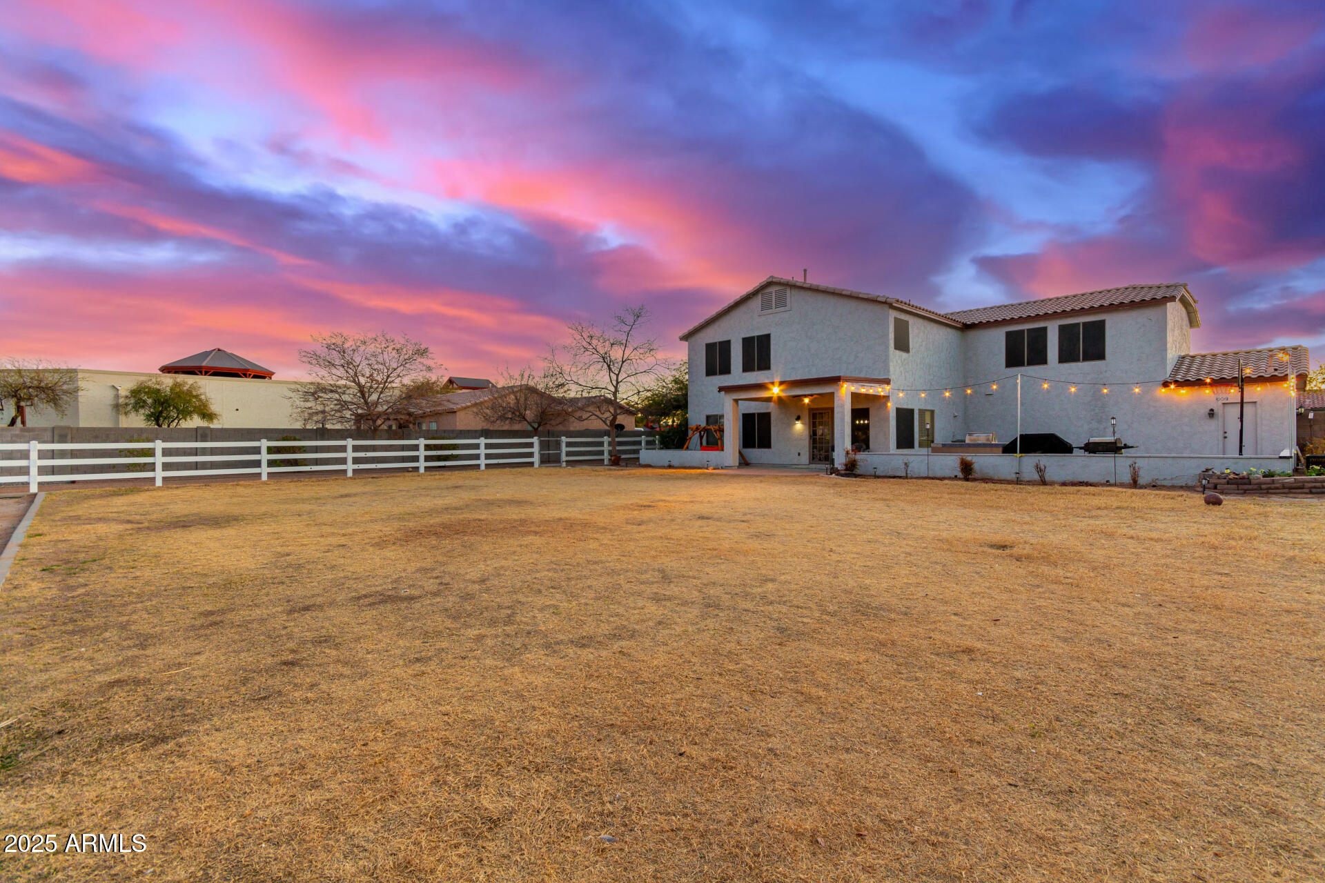 31301 N SUNFLOWER Way