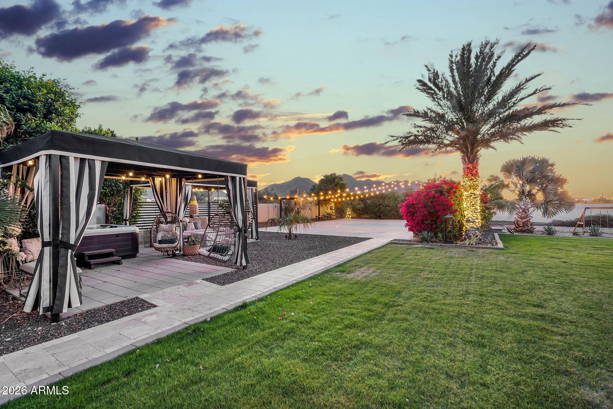 ENCANTO PASEO - Residential