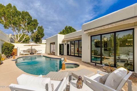 Photo of 2737 E Arizona Biltmore Circle #29, Phoenix, AZ 85016 (MLS # 6974090)