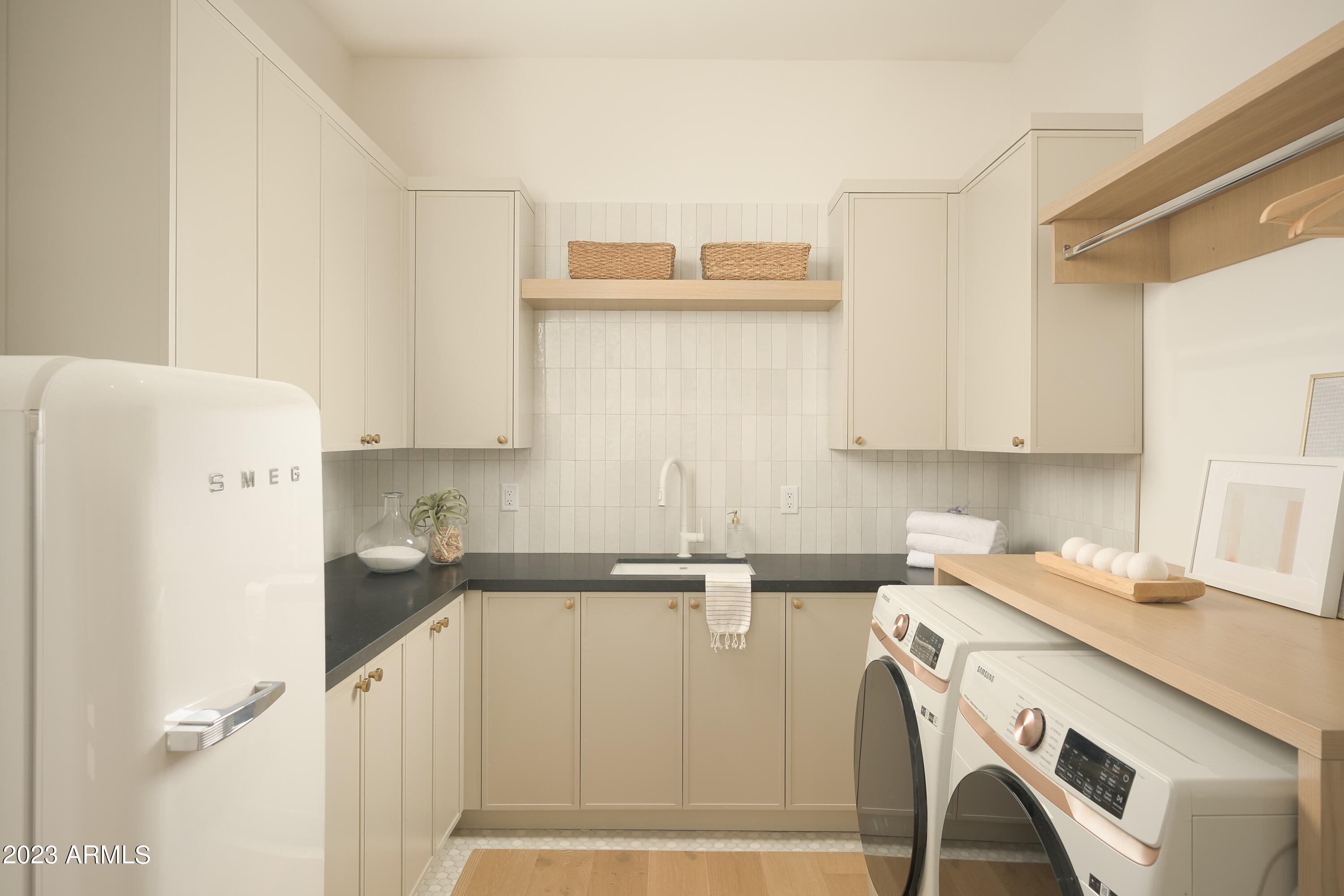 TATUM PLACE - Residential