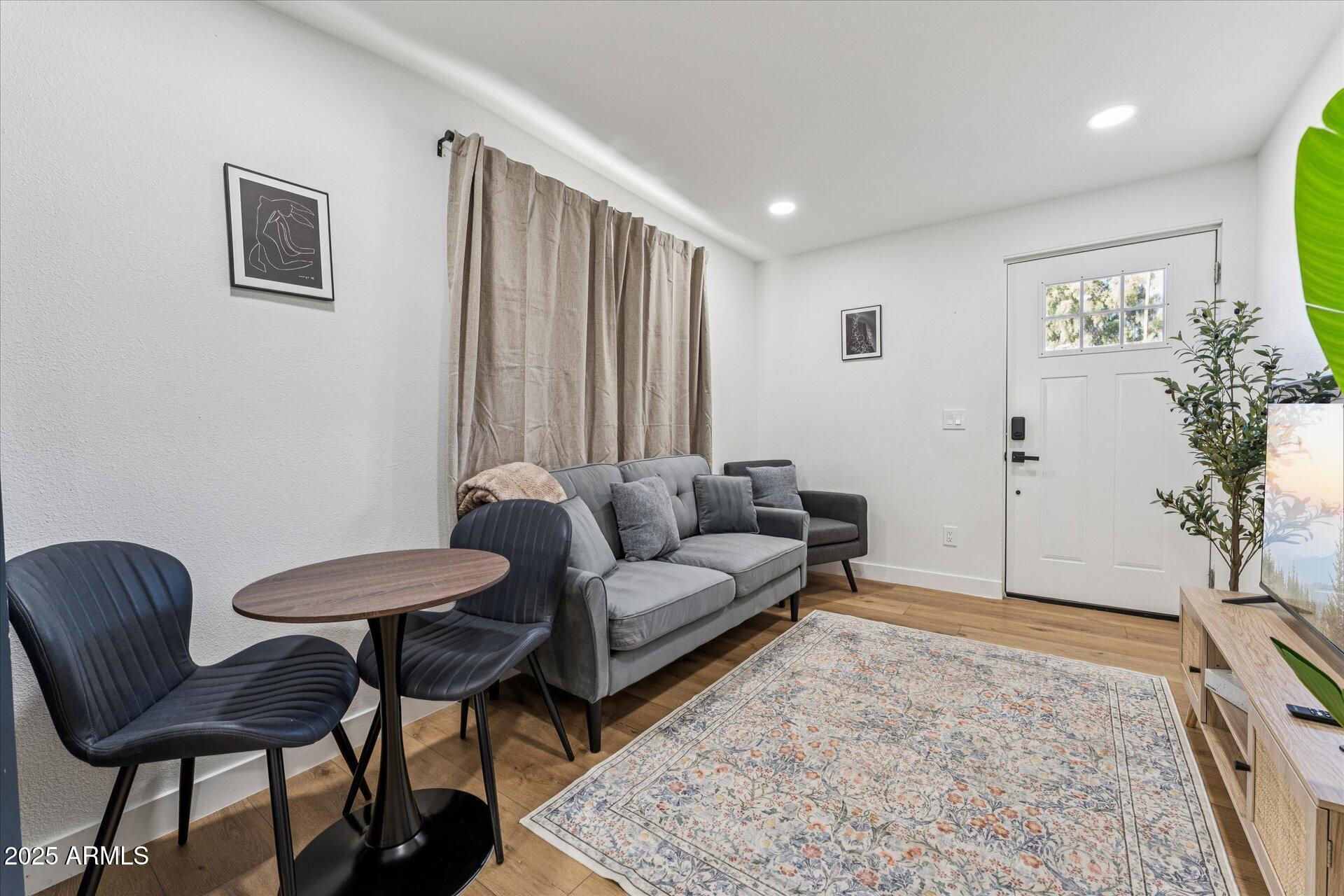 1548 N UPLAND Circle B