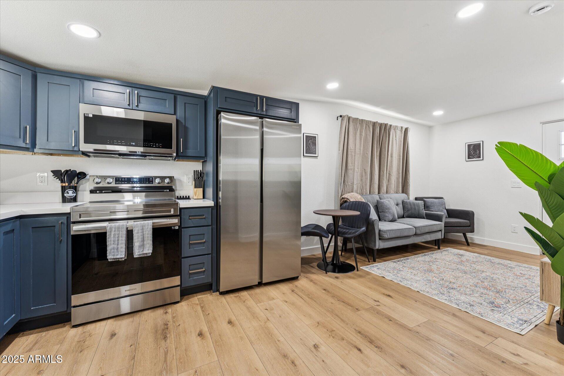 1548 N UPLAND Circle B