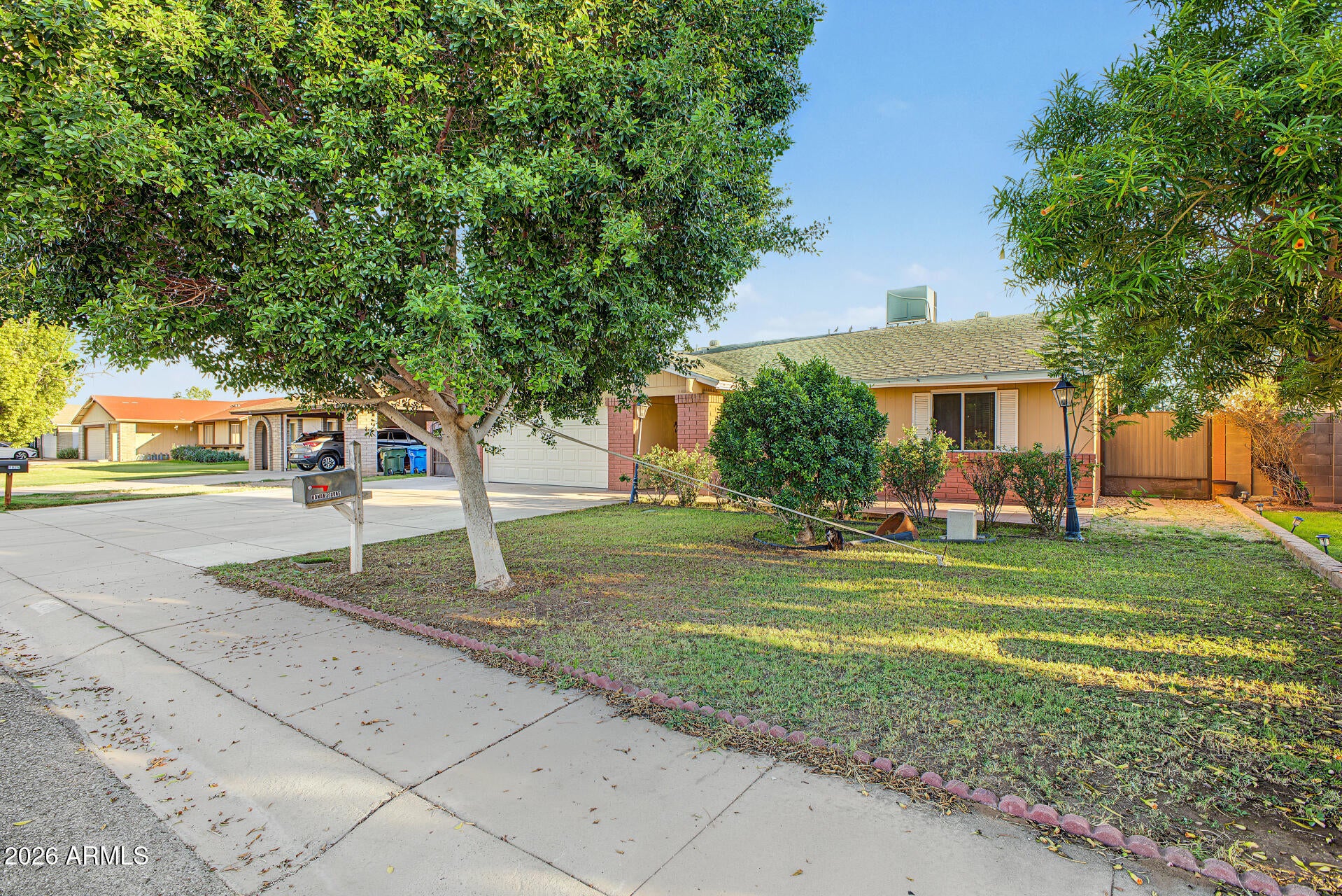 8941 W MONTEREY Way
